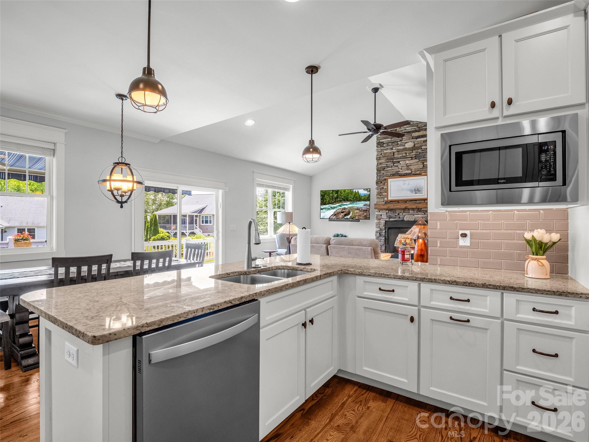 27 Spelter Street — Hendersonville
