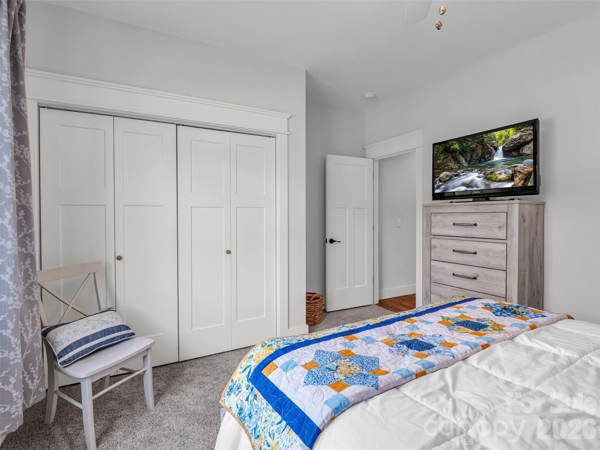 27 Spelter Street — Hendersonville