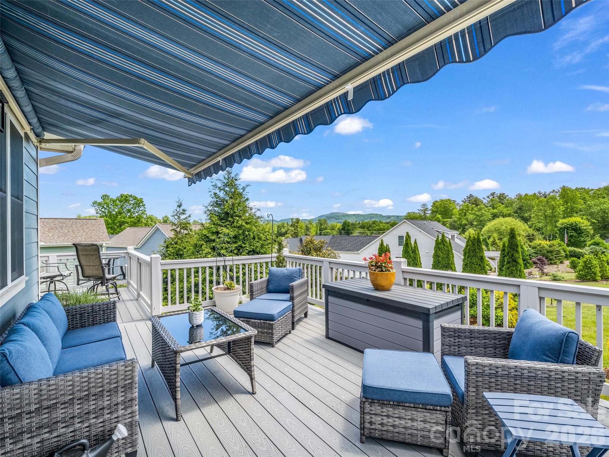 27 Spelter Street — Hendersonville