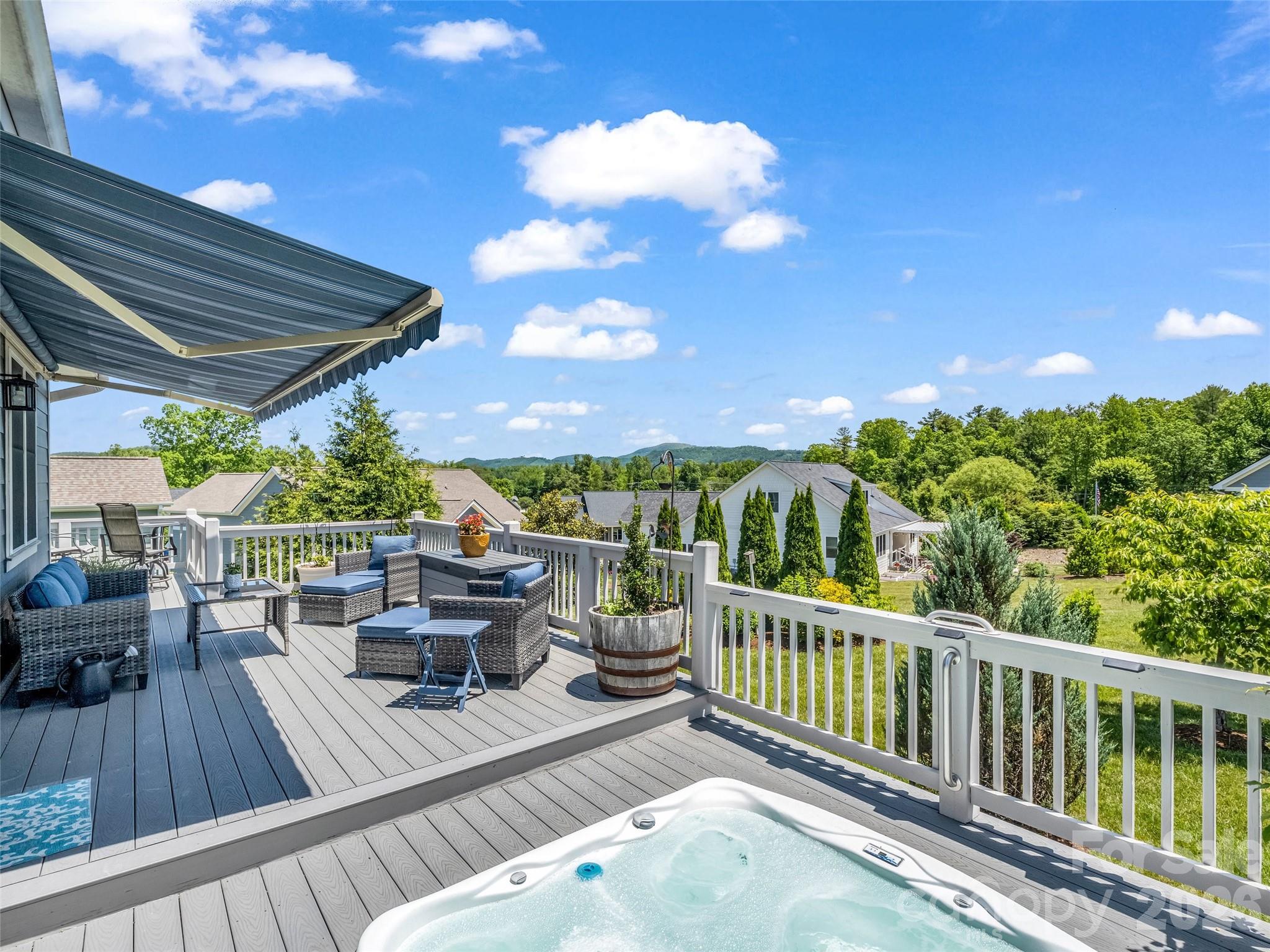 27 Spelter Street — Hendersonville