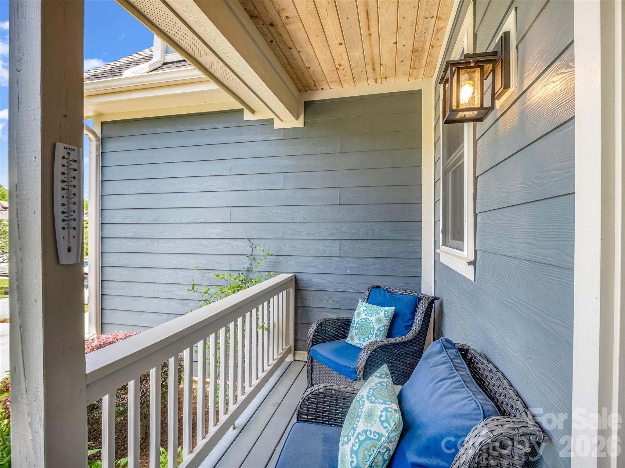 27 Spelter Street — Hendersonville