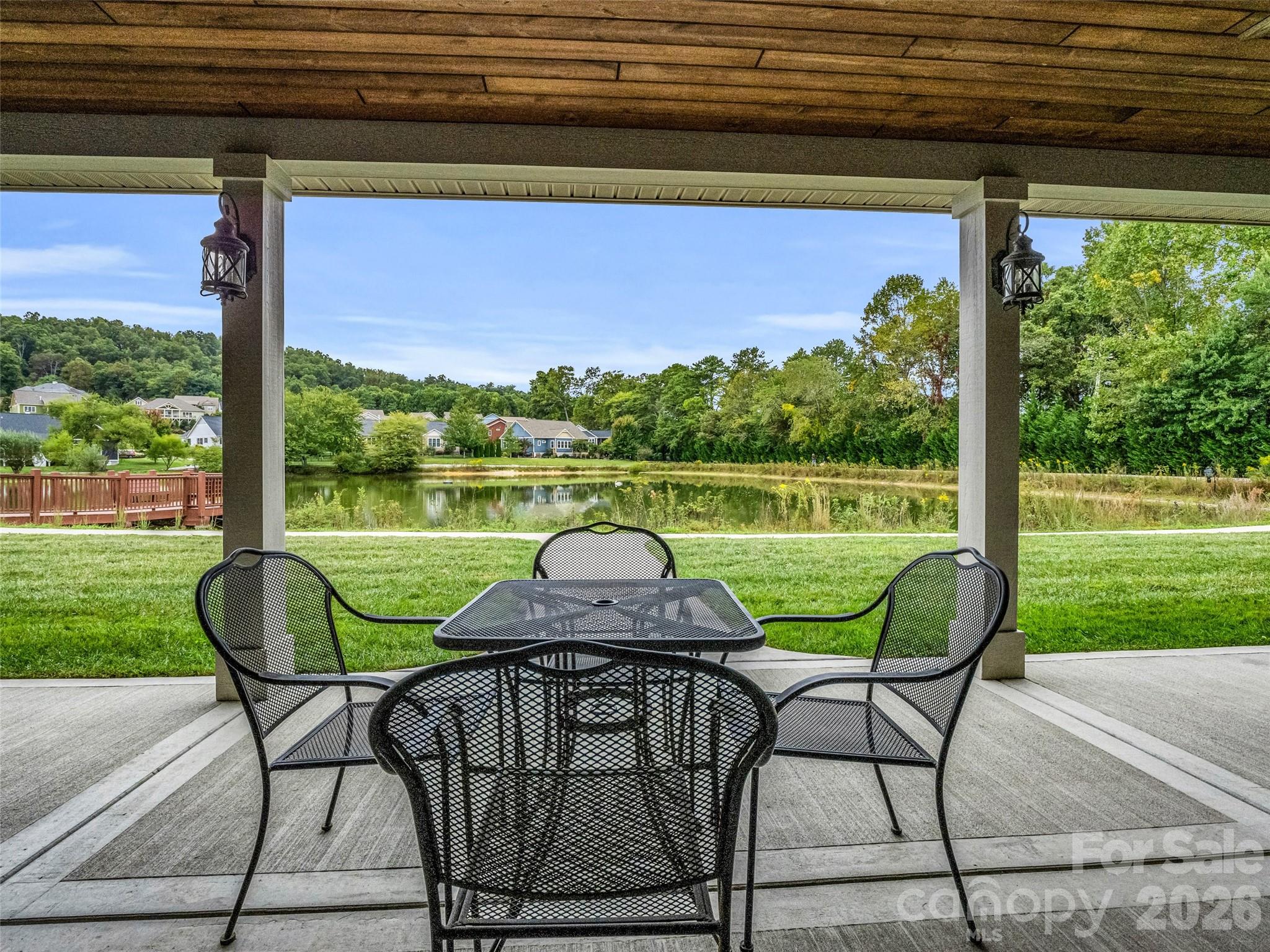 27 Spelter Street — Hendersonville