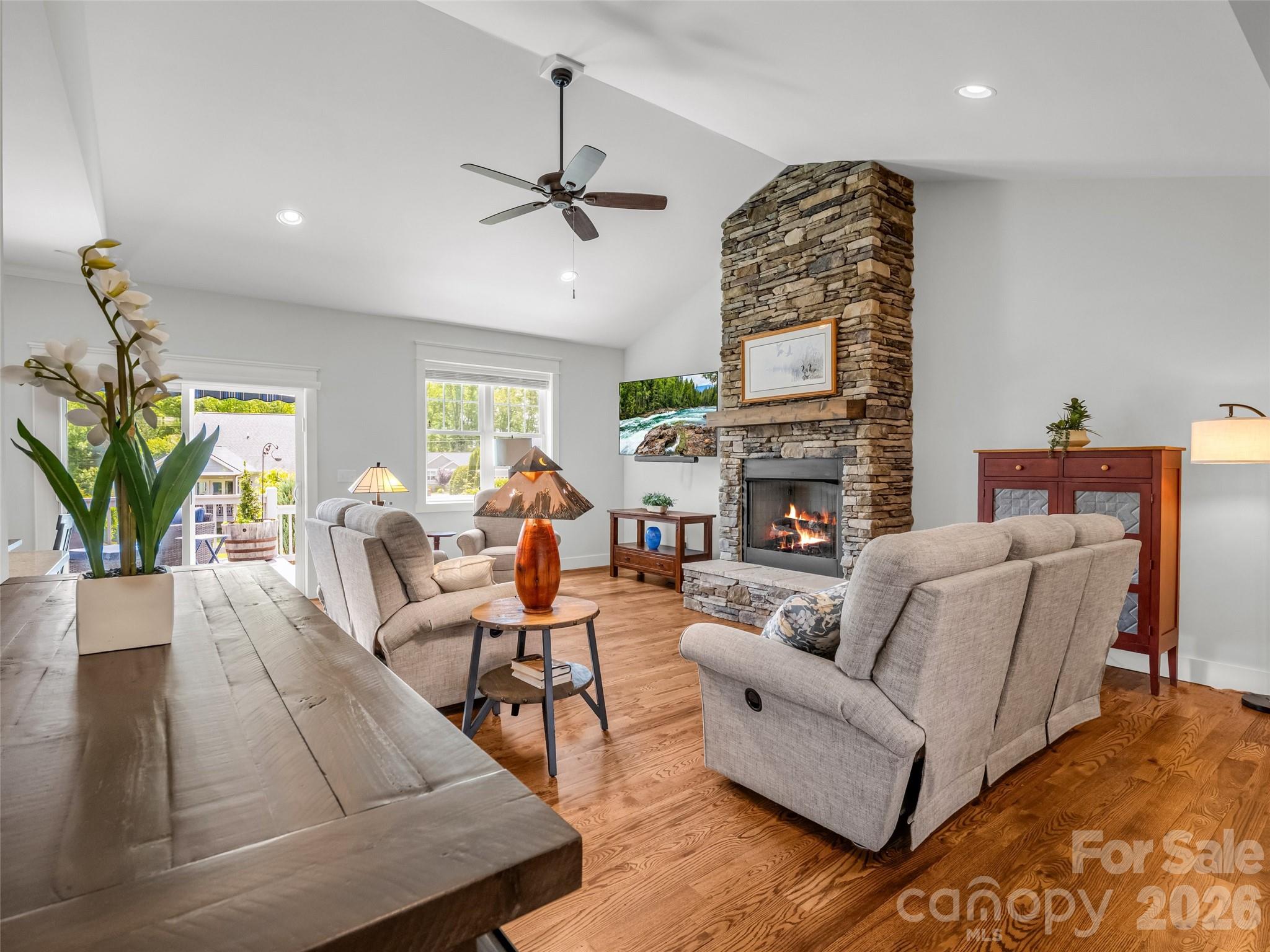 27 Spelter Street — Hendersonville