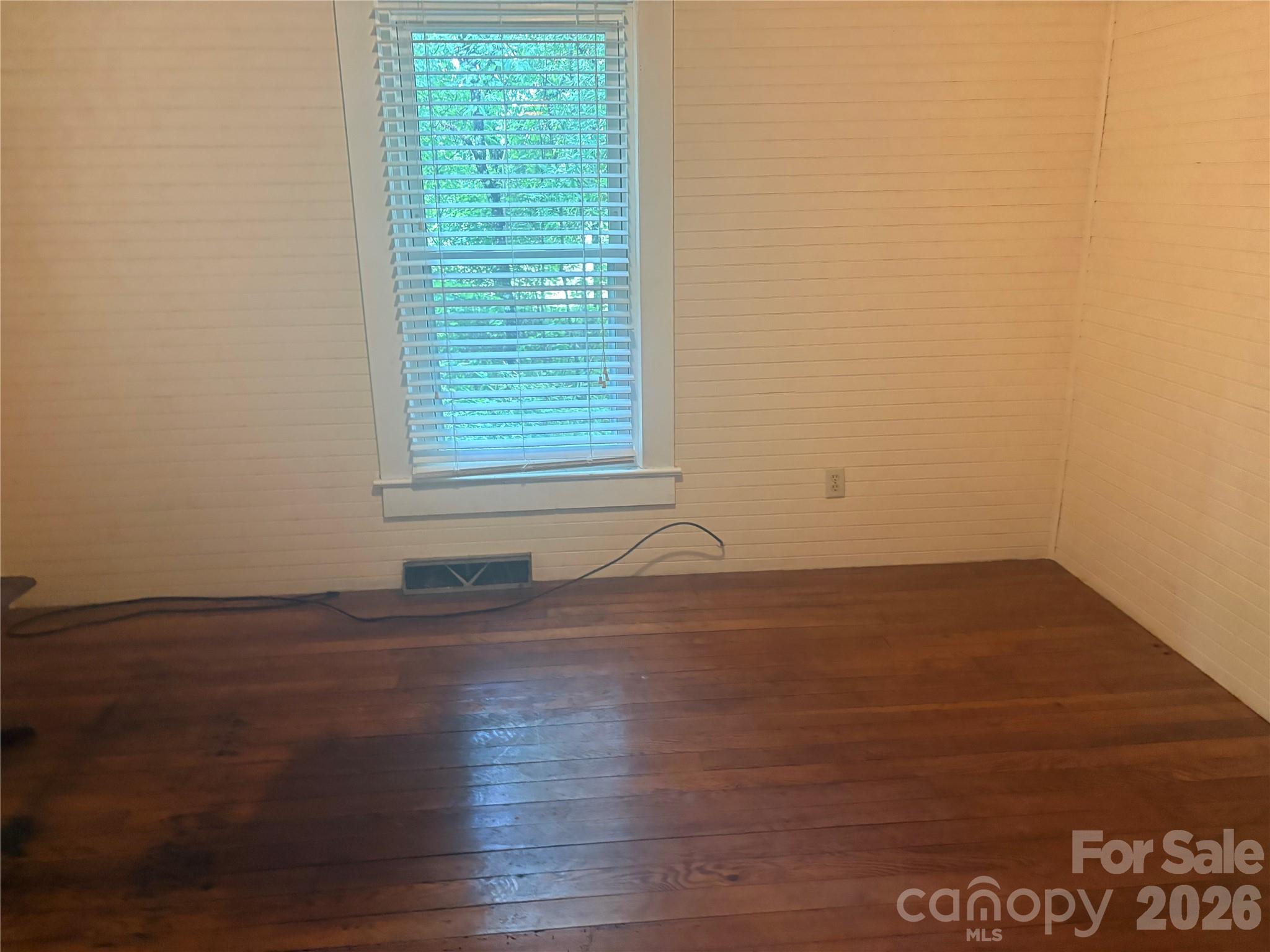 3880 Love Road — Claremont