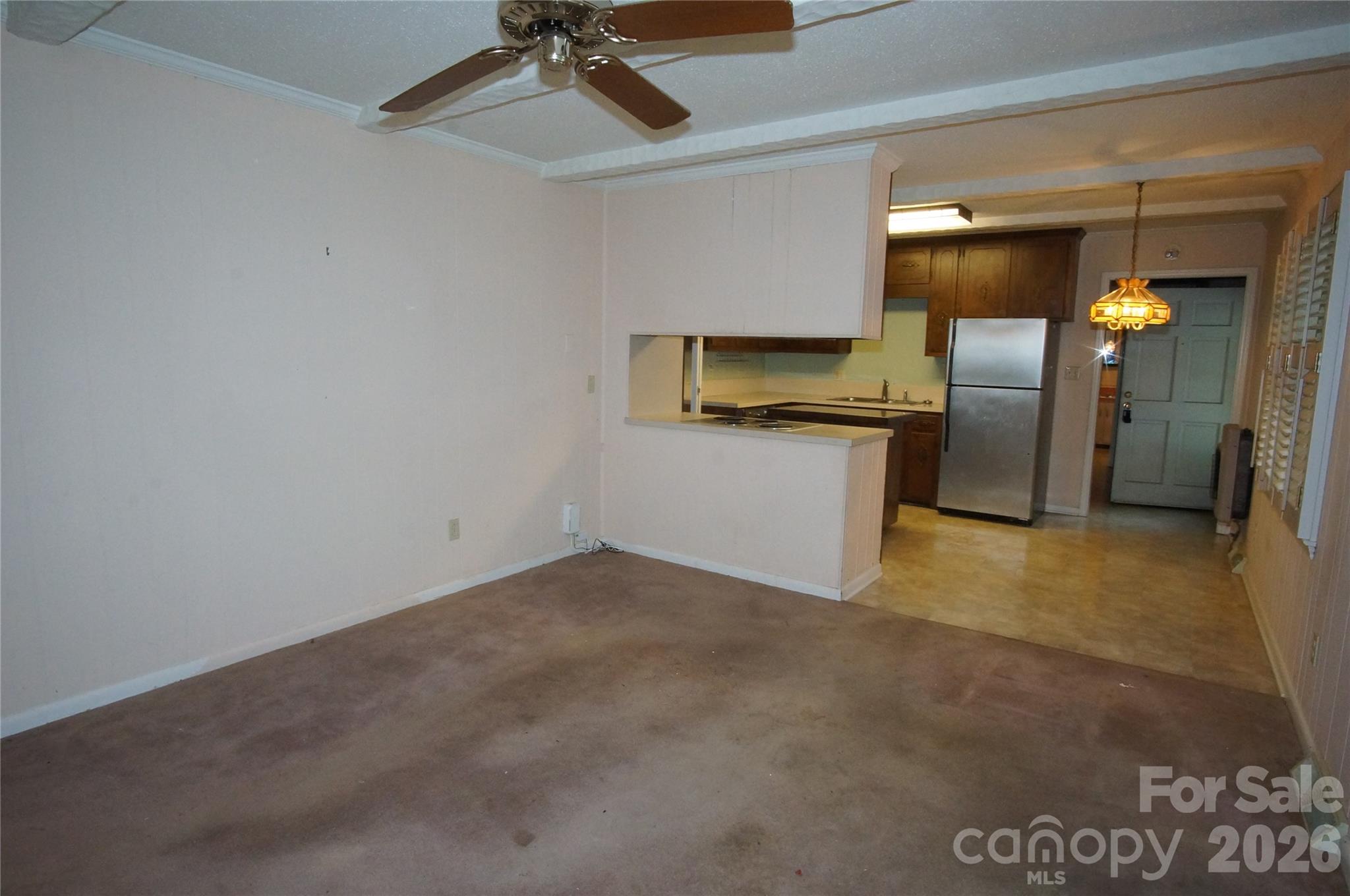 714 Crestmont Drive SE — Concord