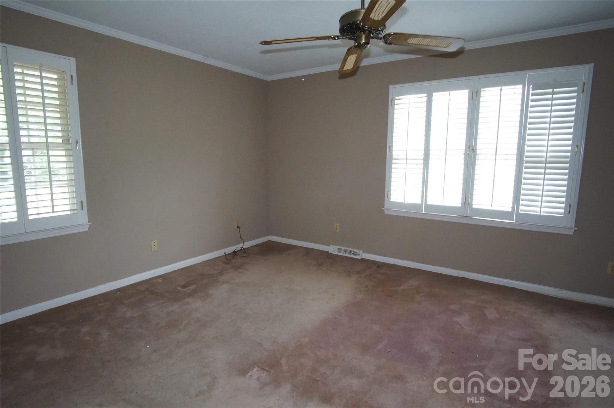 714 Crestmont Drive SE — Concord