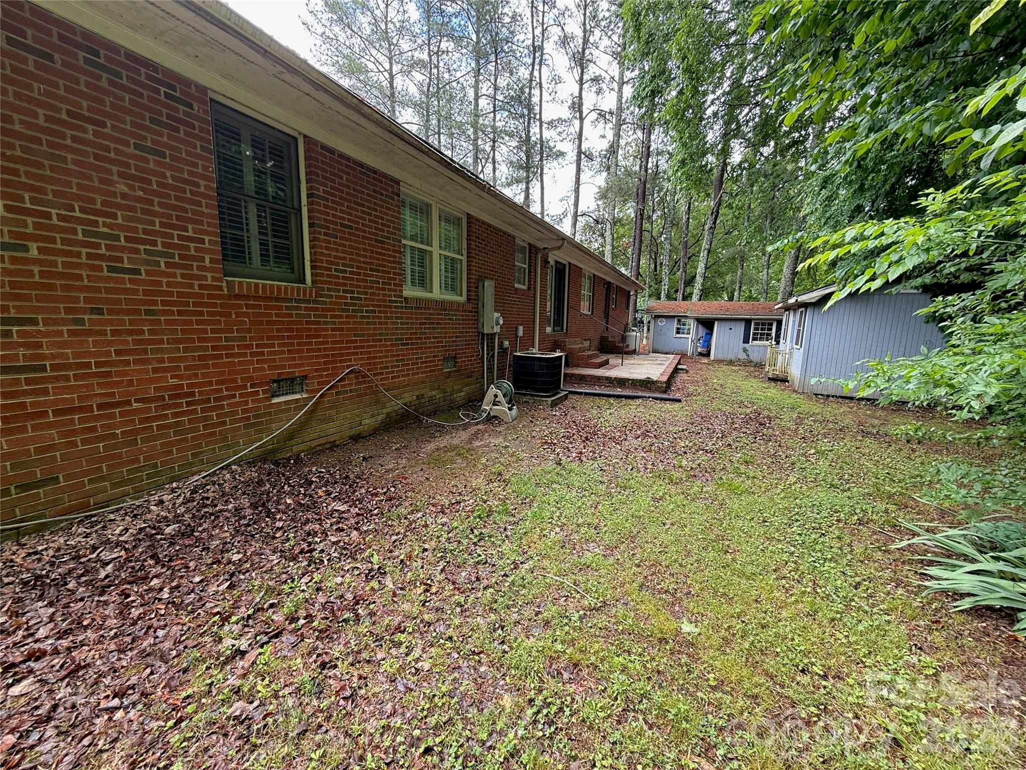 714 Crestmont Drive SE — Concord