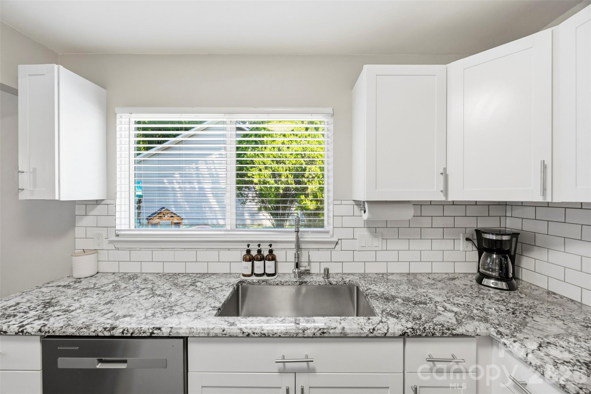 9524 Rainbow Forest Drive — Charlotte