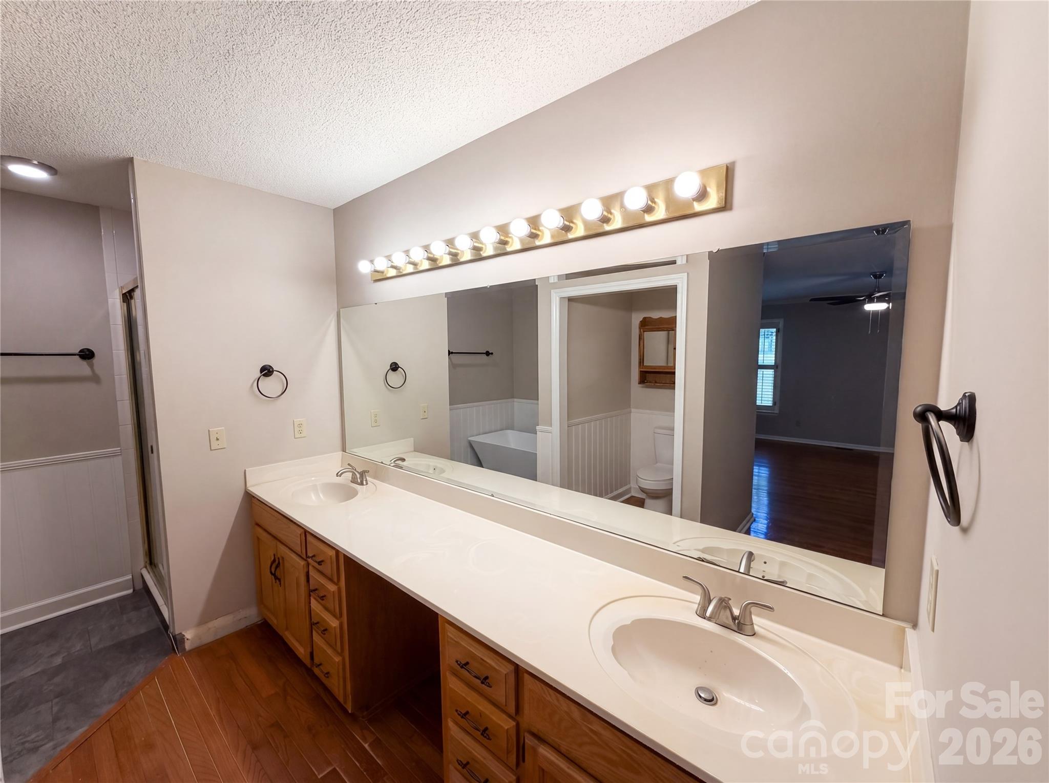 8400 Chestnut Oak Court — Harrisburg