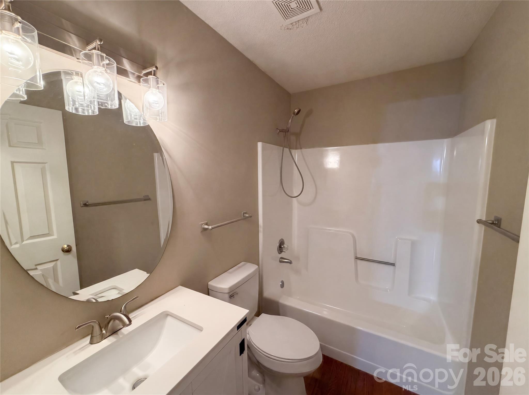 8400 Chestnut Oak Court — Harrisburg