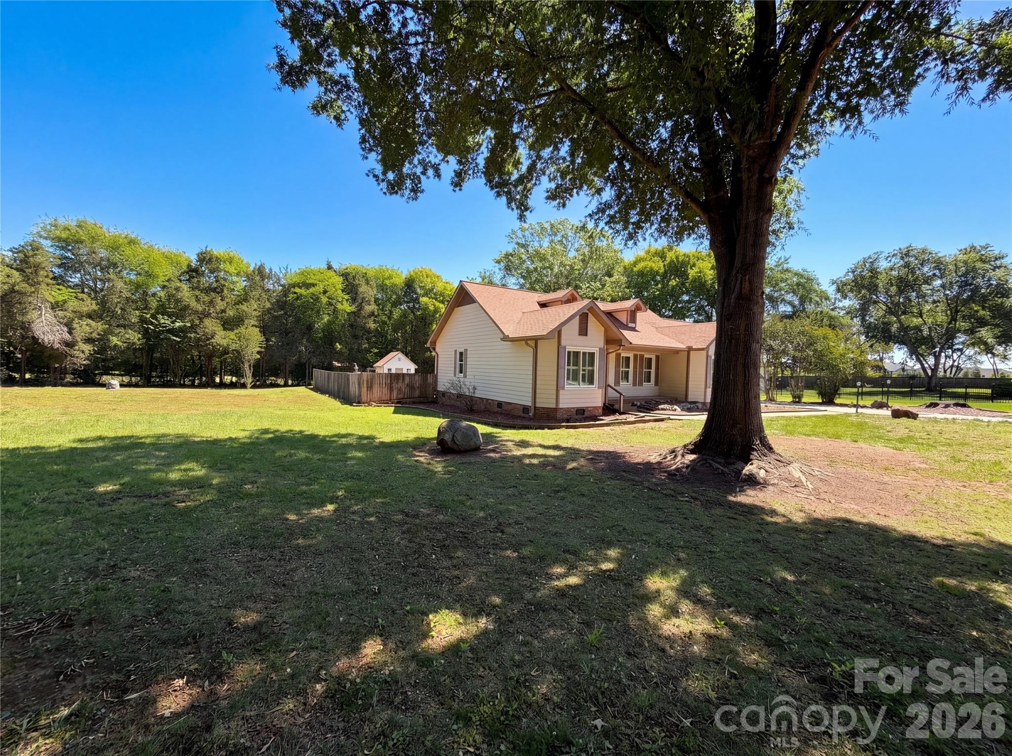8400 Chestnut Oak Court — Harrisburg