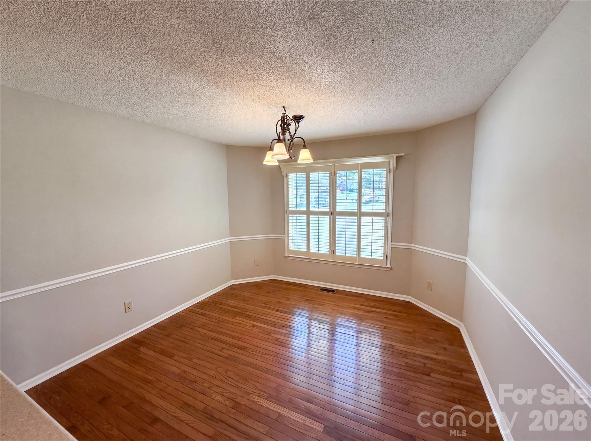 8400 Chestnut Oak Court — Harrisburg