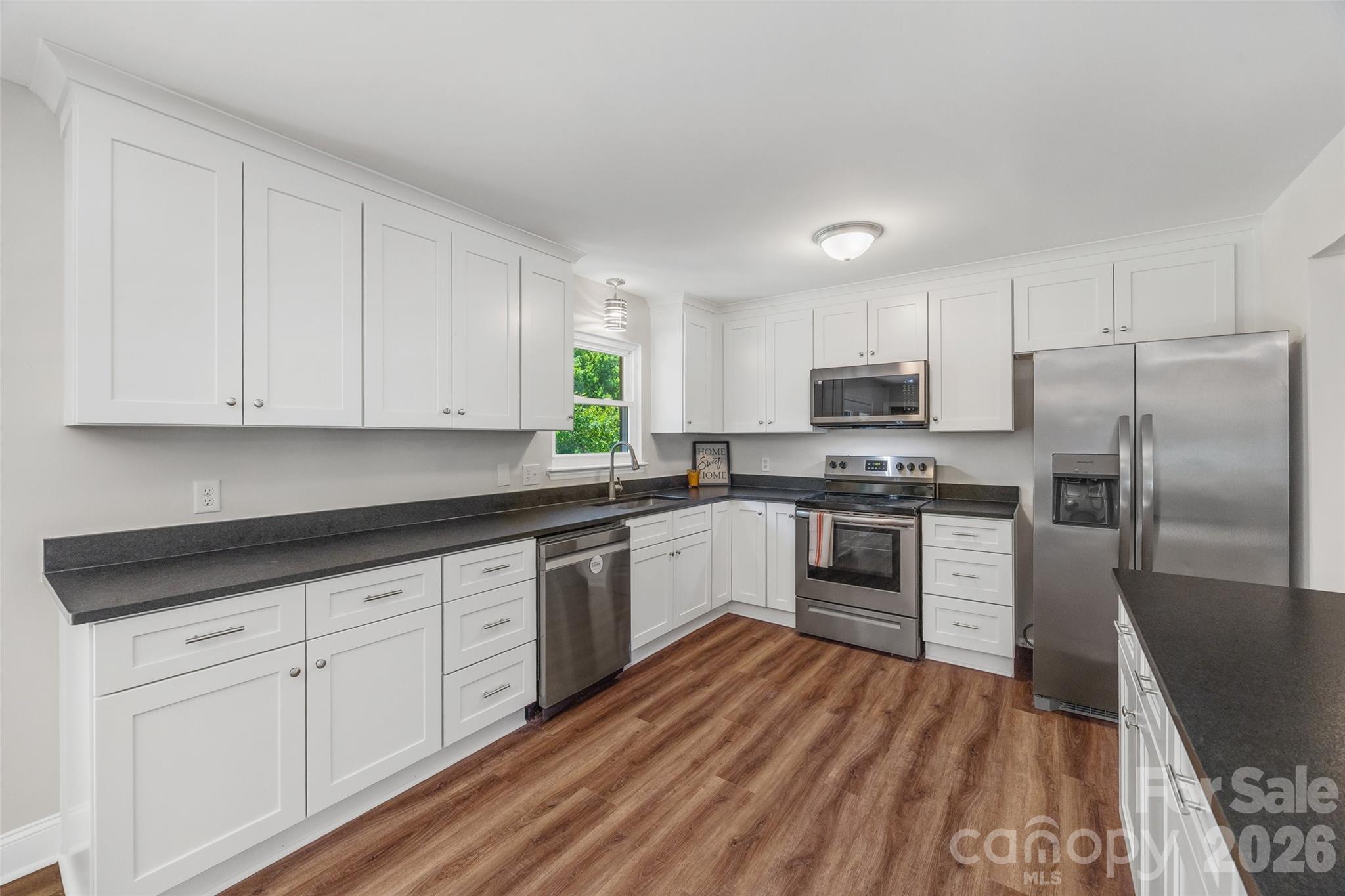 2111 Shalimar Drive — Charlotte