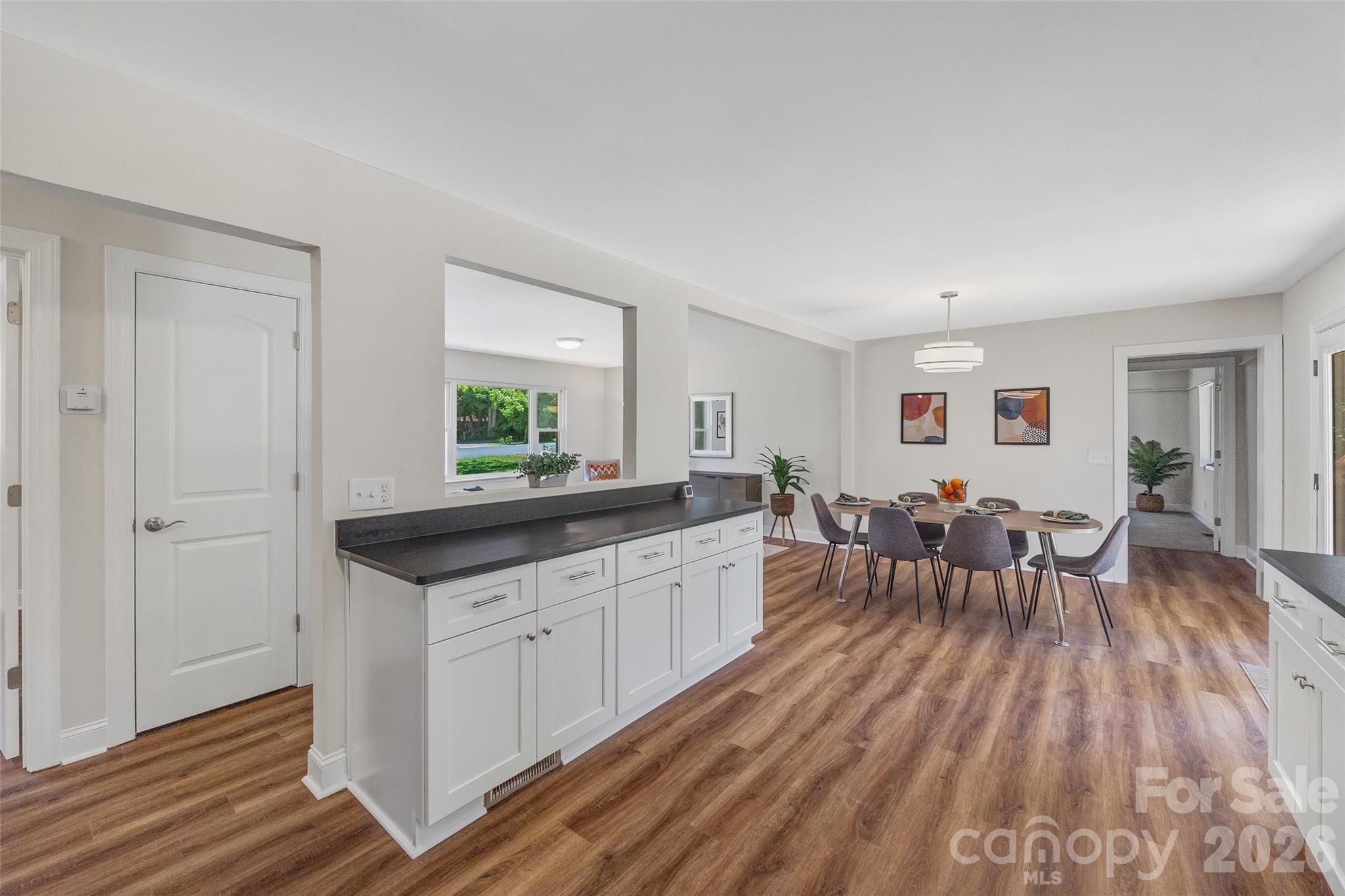 2111 Shalimar Drive — Charlotte
