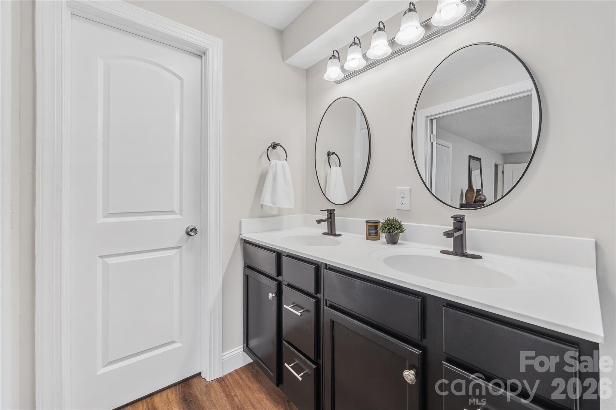 2111 Shalimar Drive — Charlotte