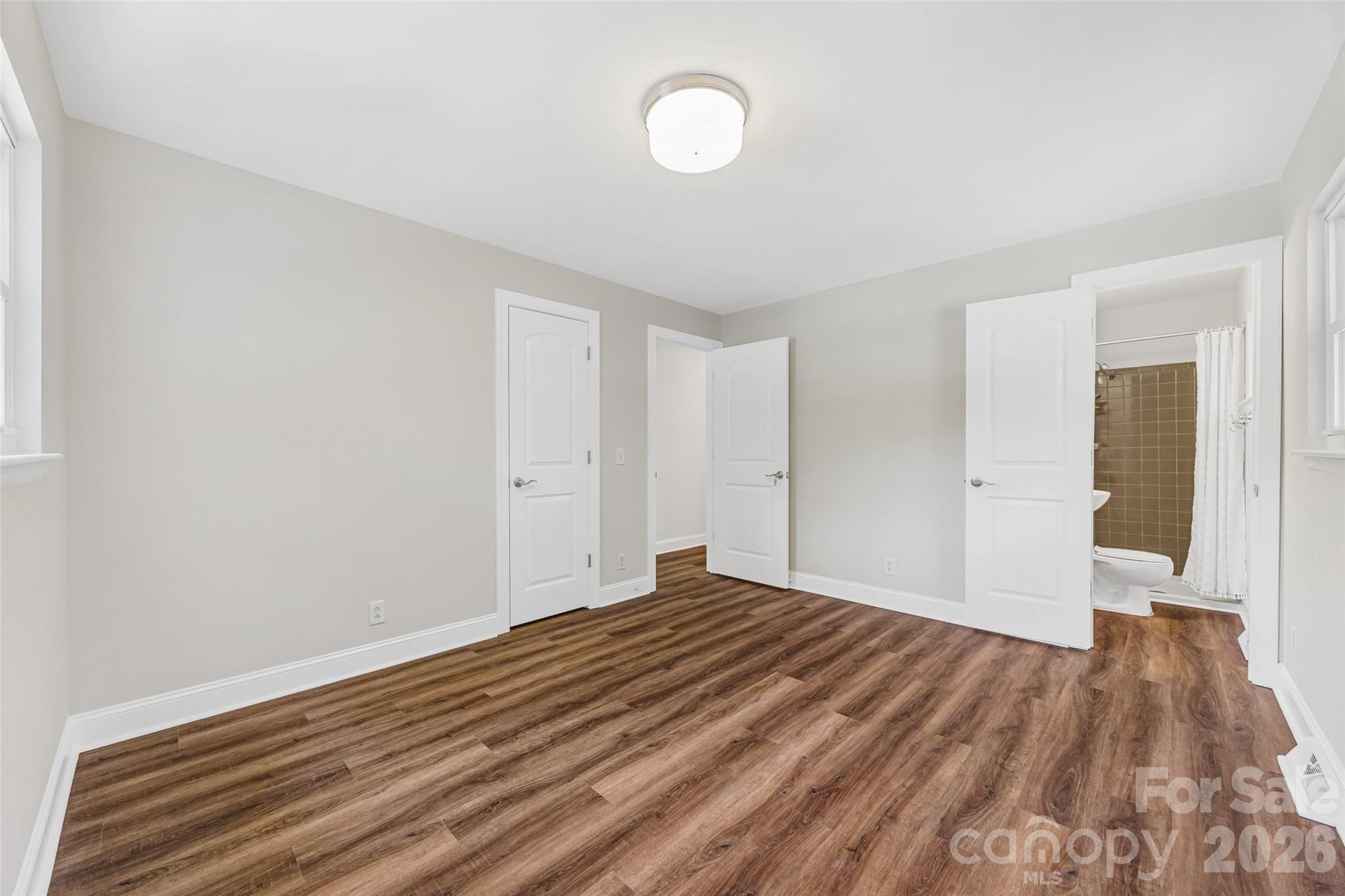 2111 Shalimar Drive — Charlotte