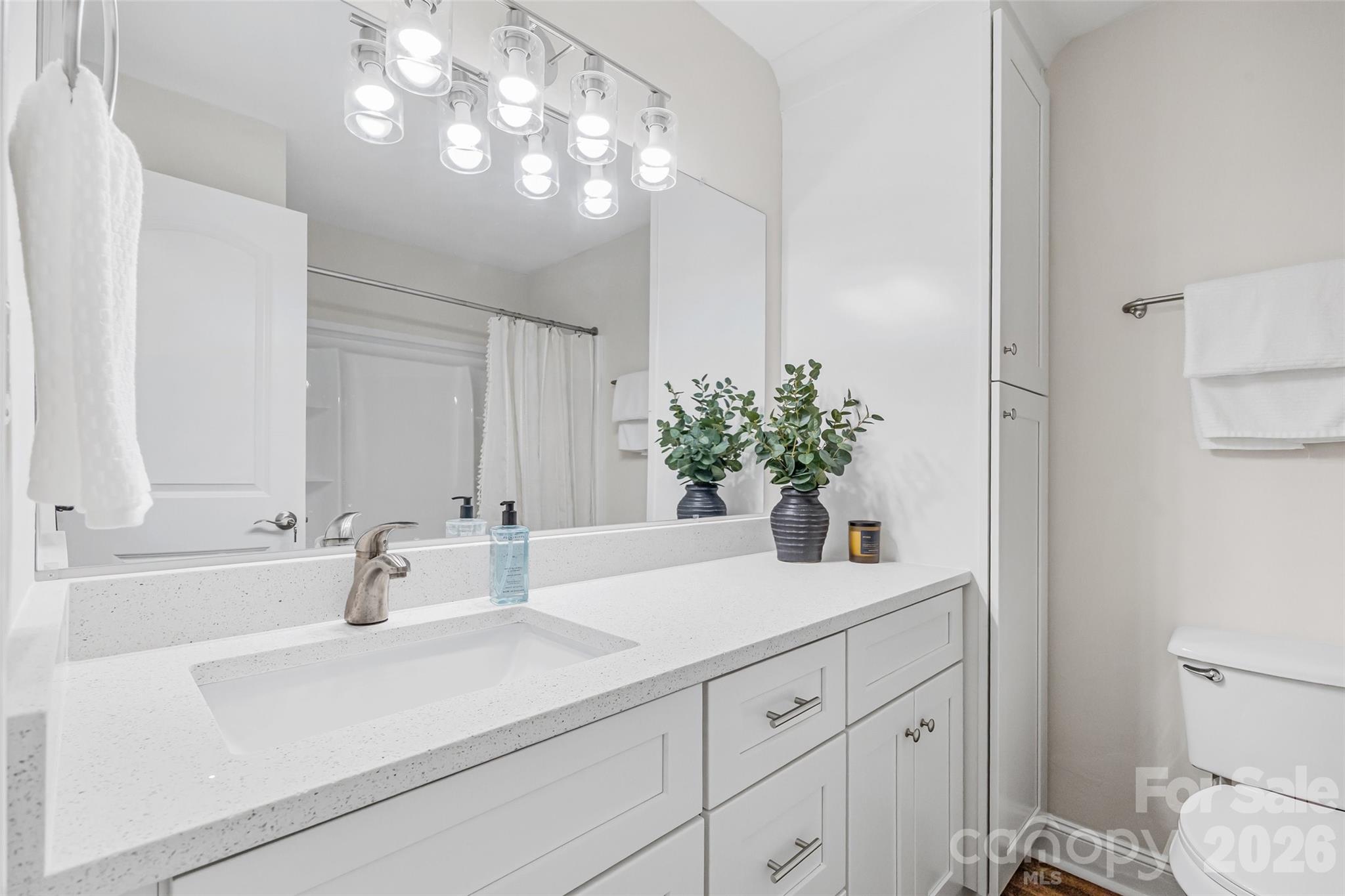 2111 Shalimar Drive — Charlotte