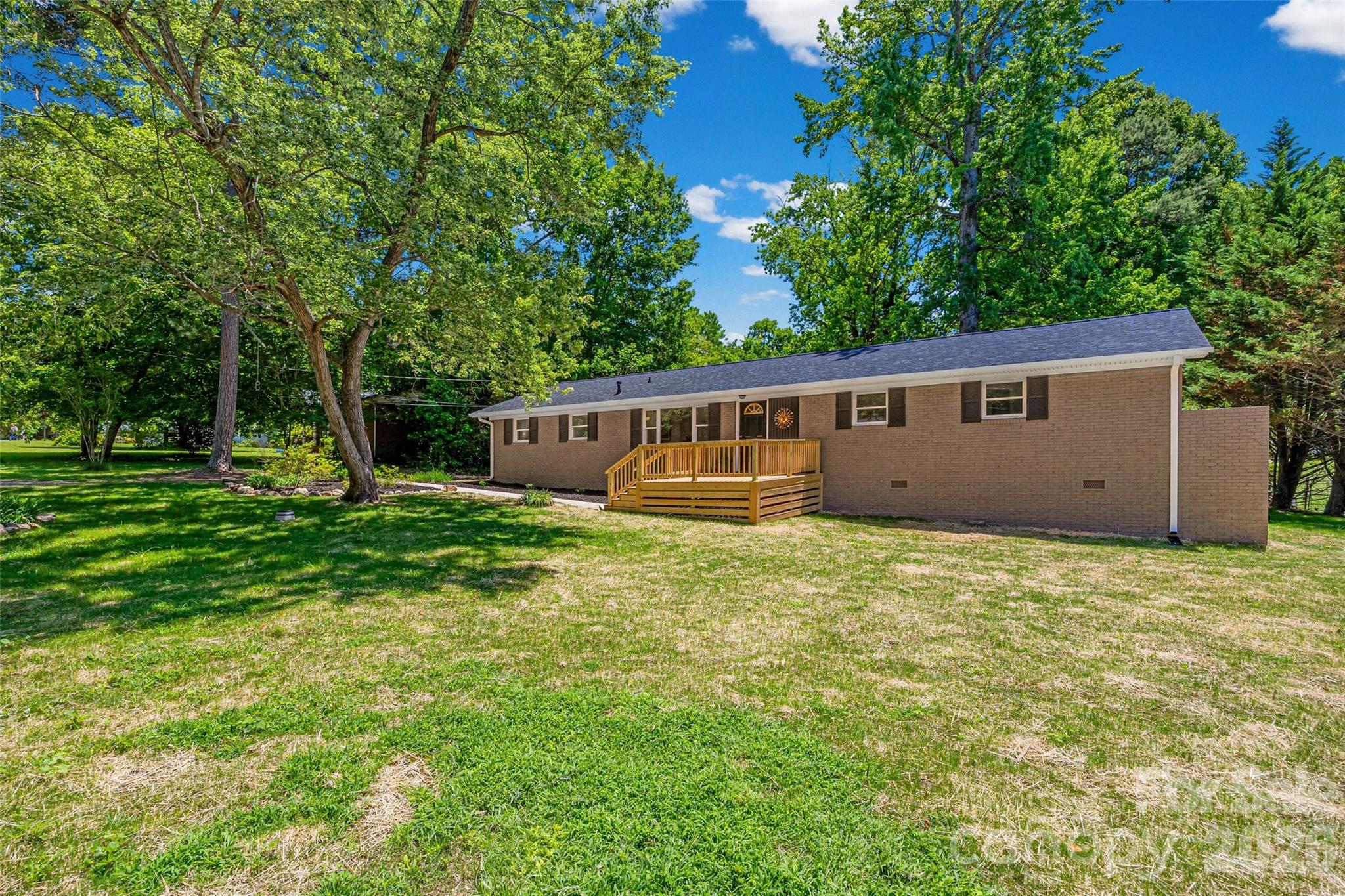 2111 Shalimar Drive — Charlotte