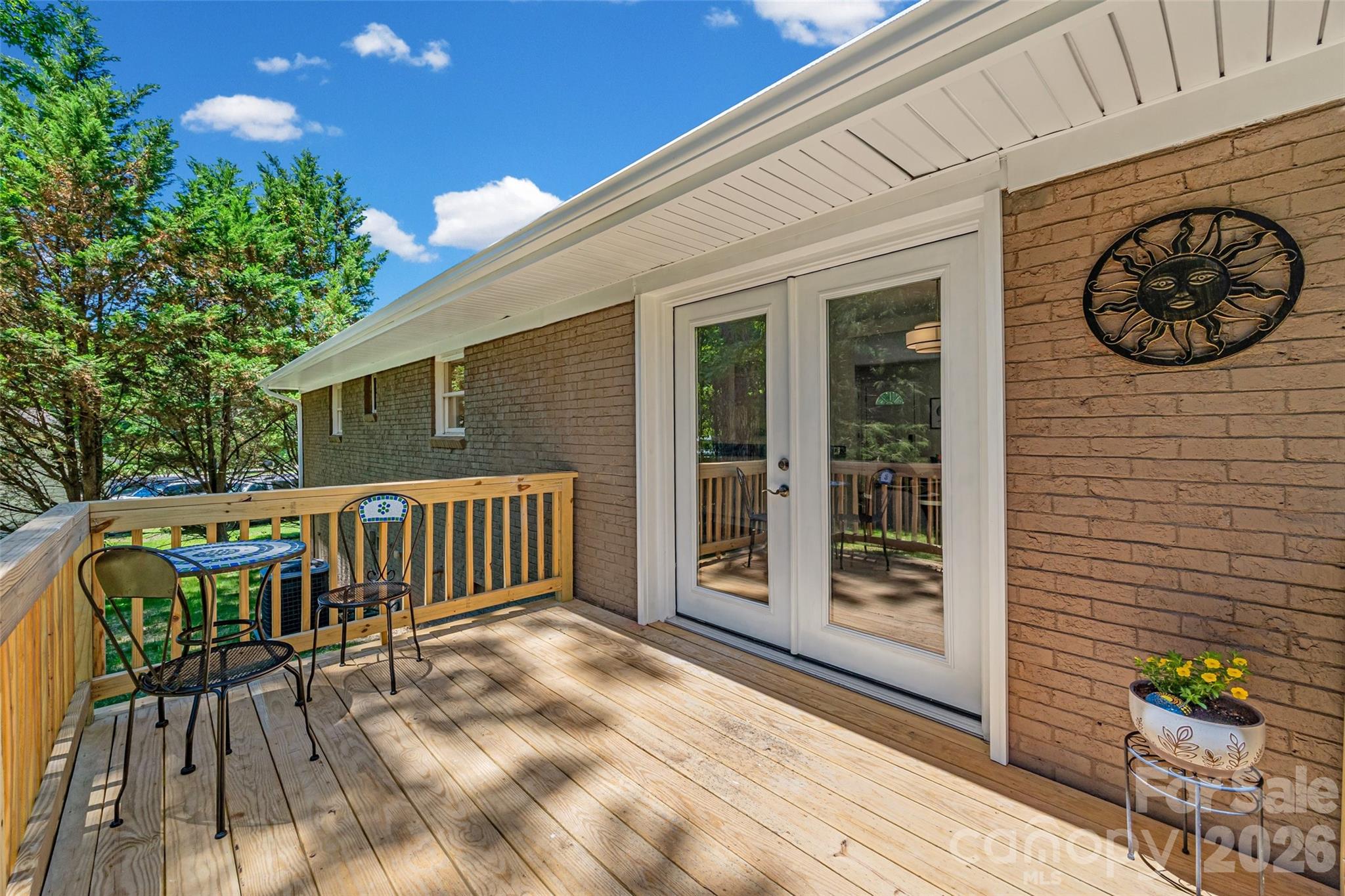 2111 Shalimar Drive — Charlotte