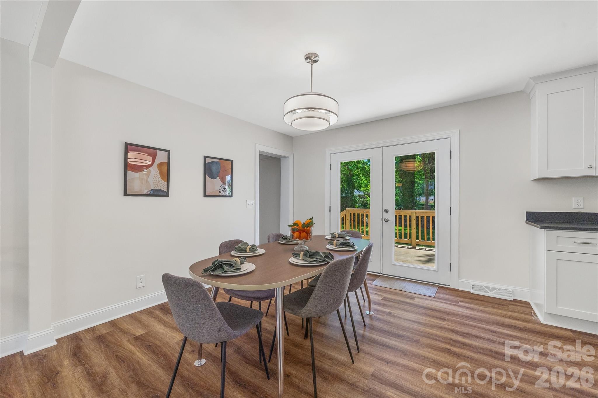 2111 Shalimar Drive — Charlotte