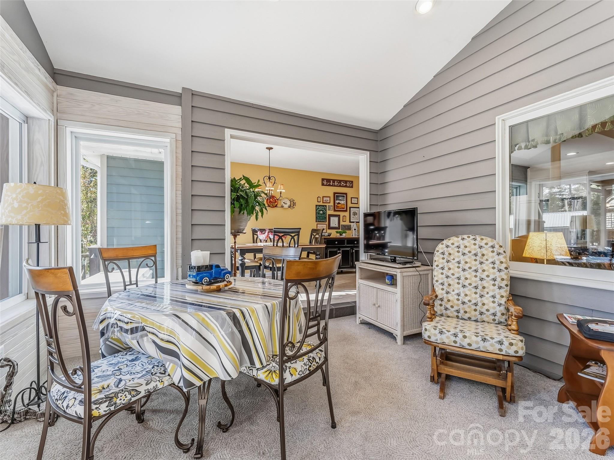 1340 Macedonia Road — Saluda