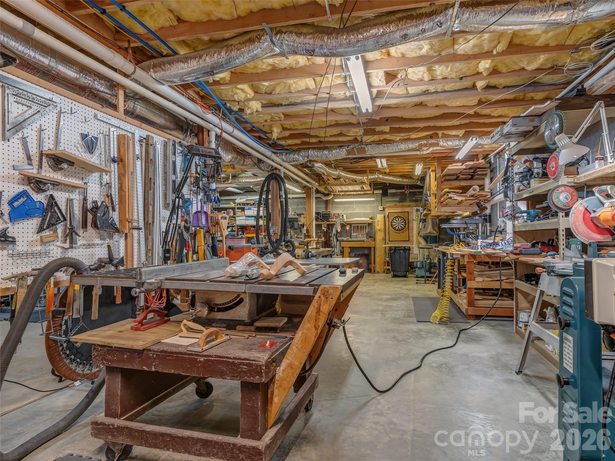 1340 Macedonia Road — Saluda