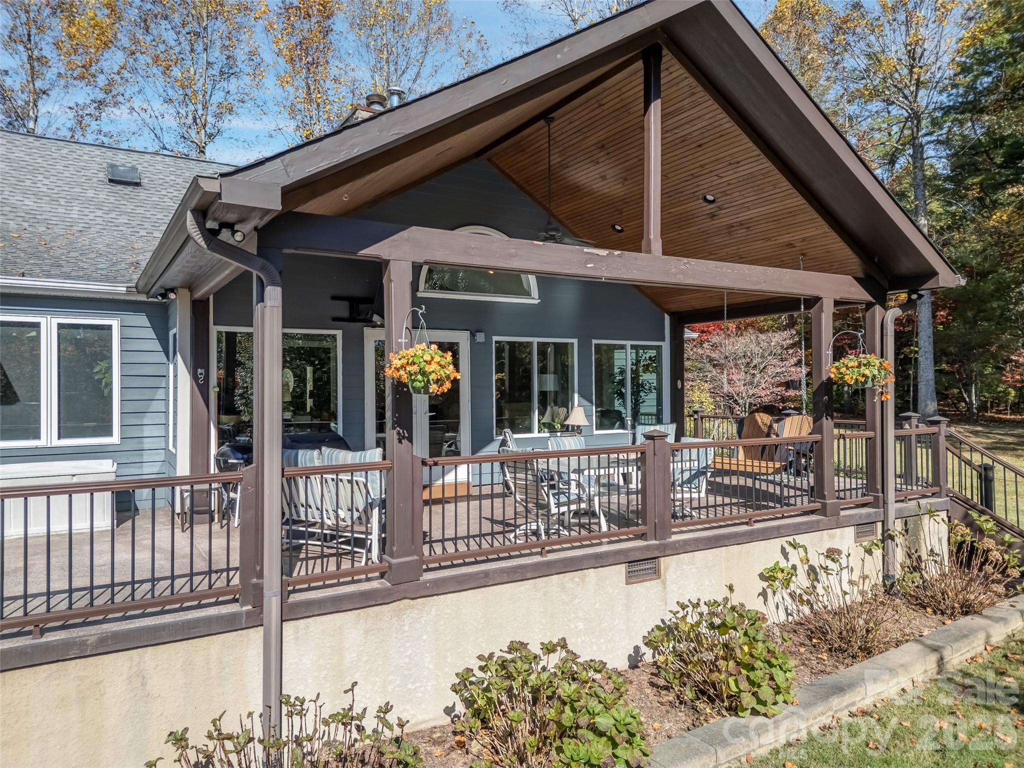 1340 Macedonia Road — Saluda