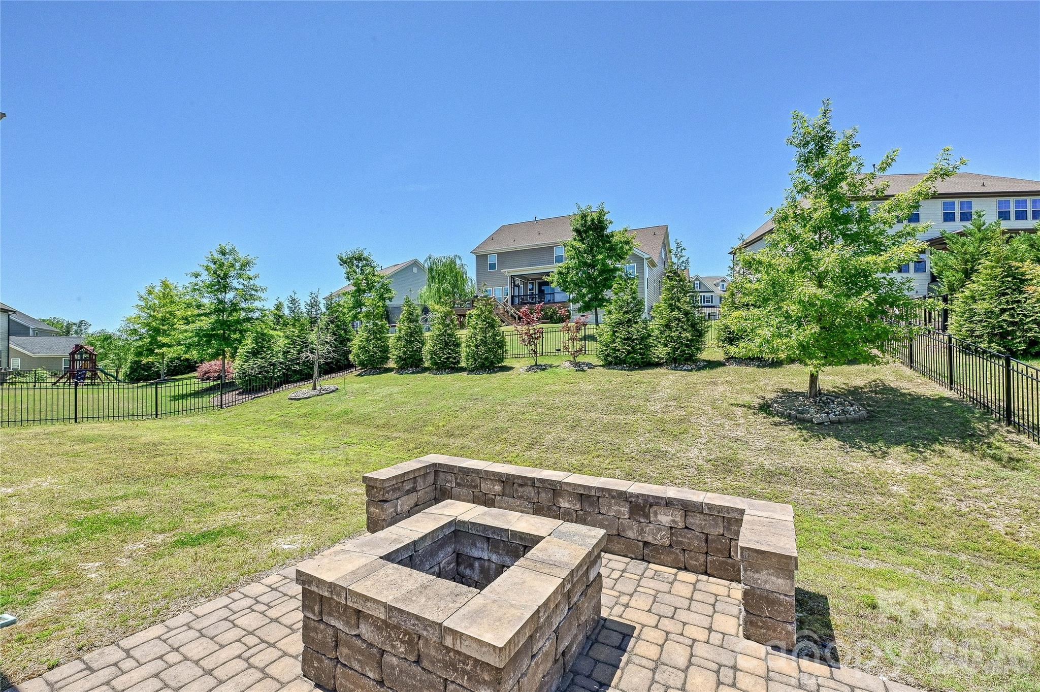 17306 Saranita Lane — Charlotte