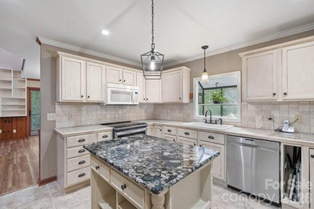 4013 Carlton Drive #1 — Claremont