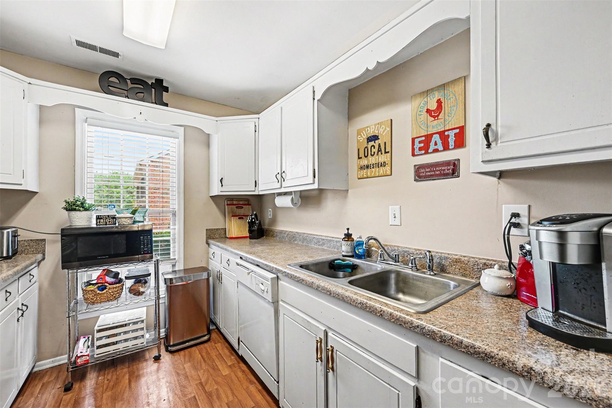 8030 Regent Park Lane — Charlotte