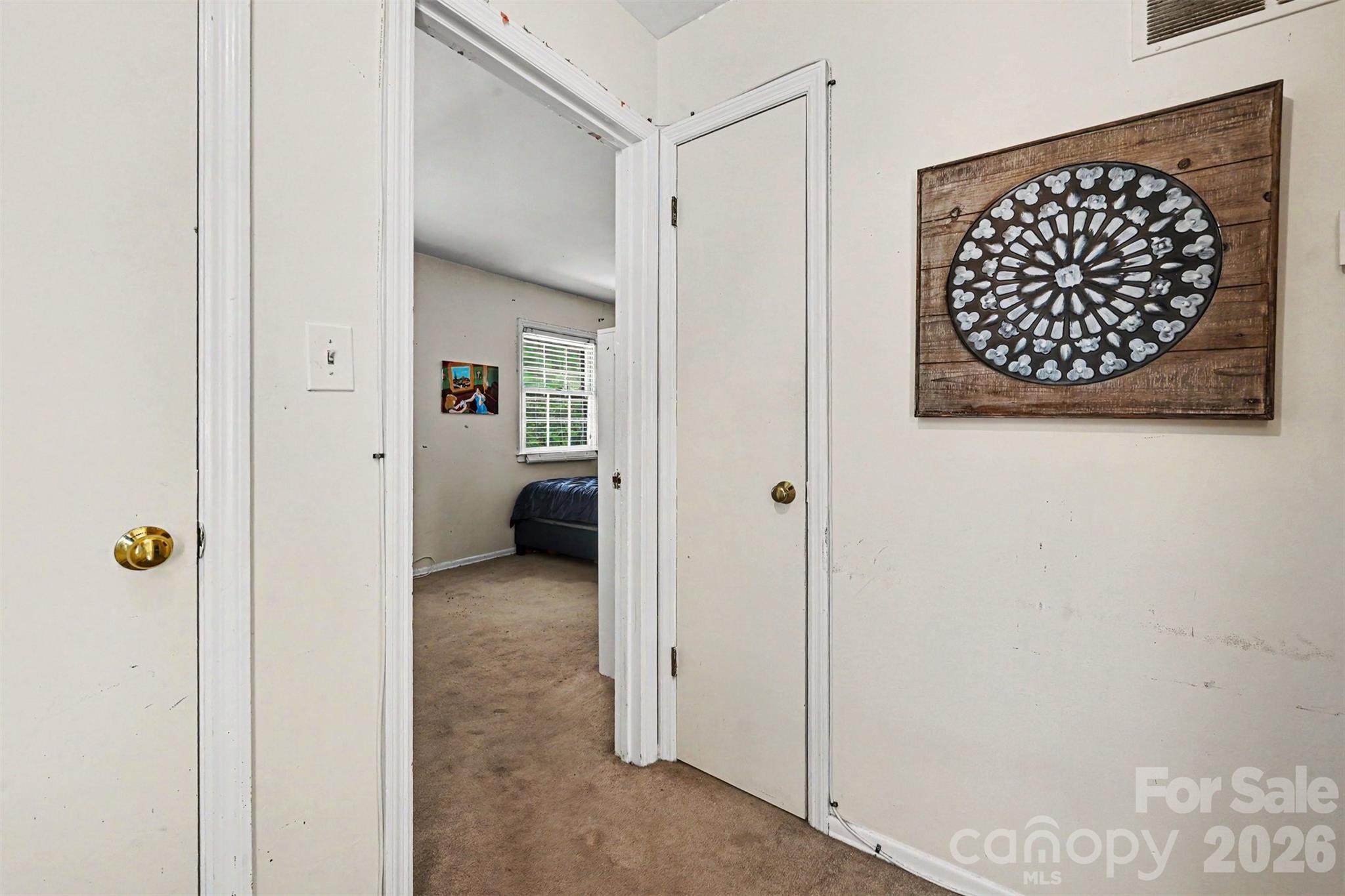 8030 Regent Park Lane — Charlotte