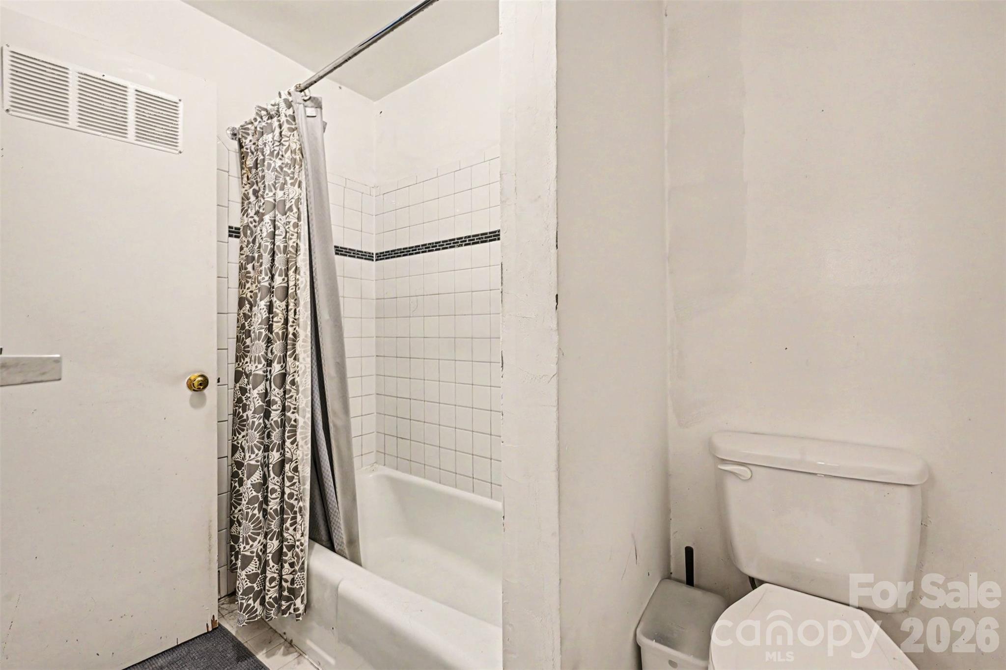 8030 Regent Park Lane — Charlotte