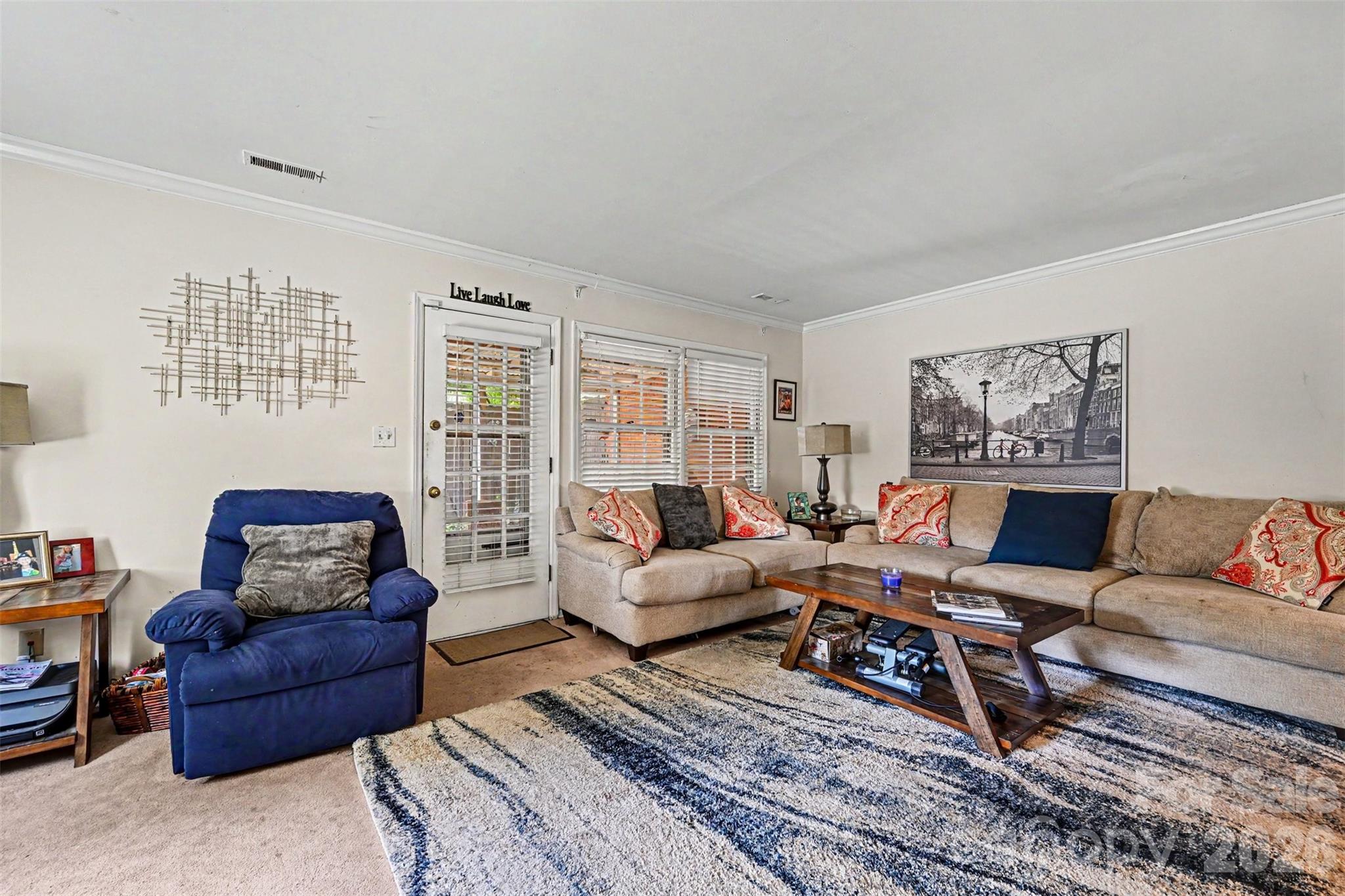 8030 Regent Park Lane — Charlotte