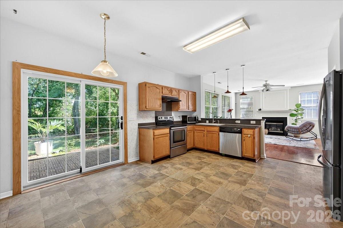 9200 Royal Highlands Court — Charlotte