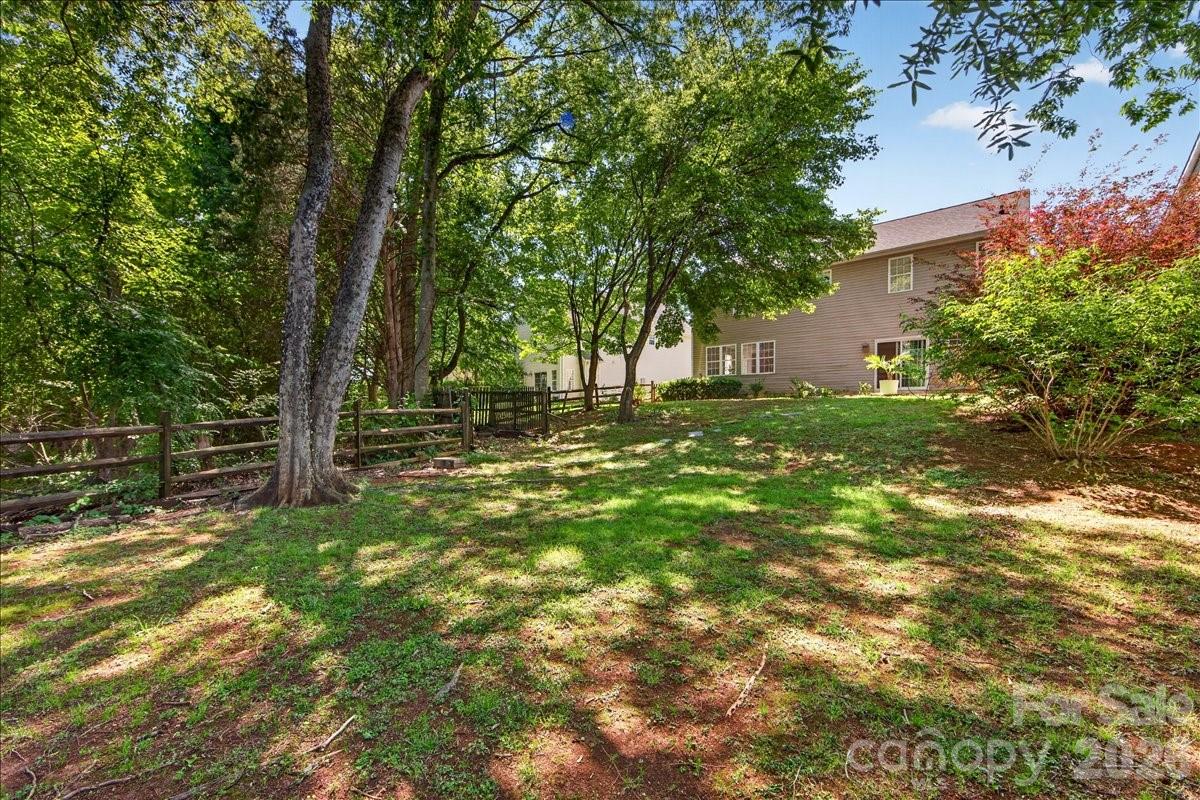 9200 Royal Highlands Court — Charlotte