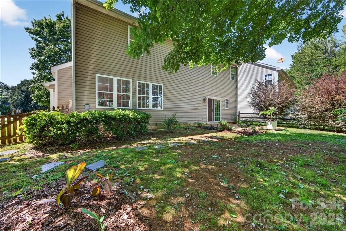 9200 Royal Highlands Court — Charlotte