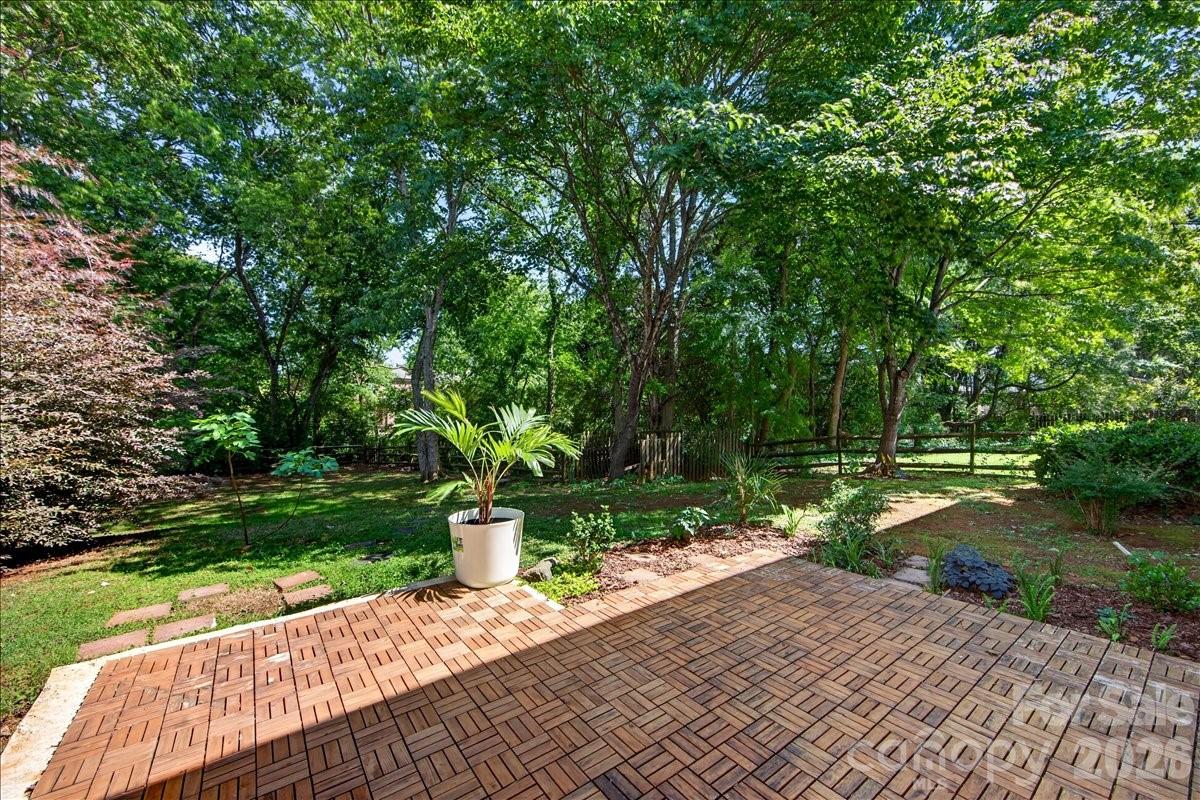 9200 Royal Highlands Court — Charlotte