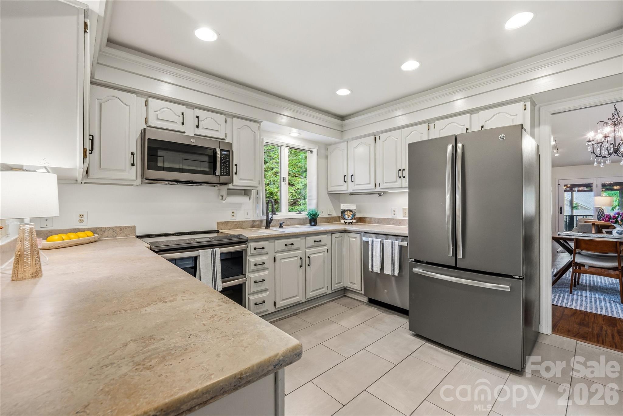 205 N Scarlet Oak Lane — Hendersonville