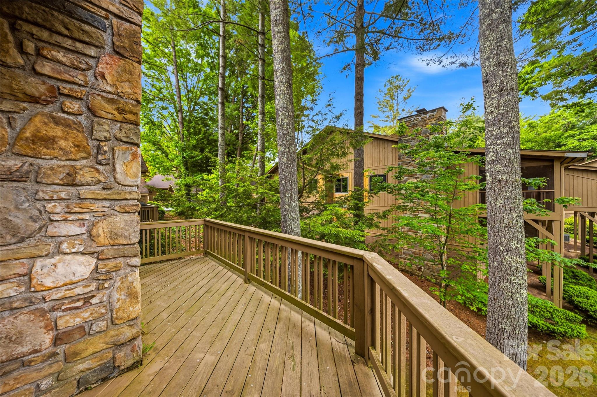 205 N Scarlet Oak Lane — Hendersonville