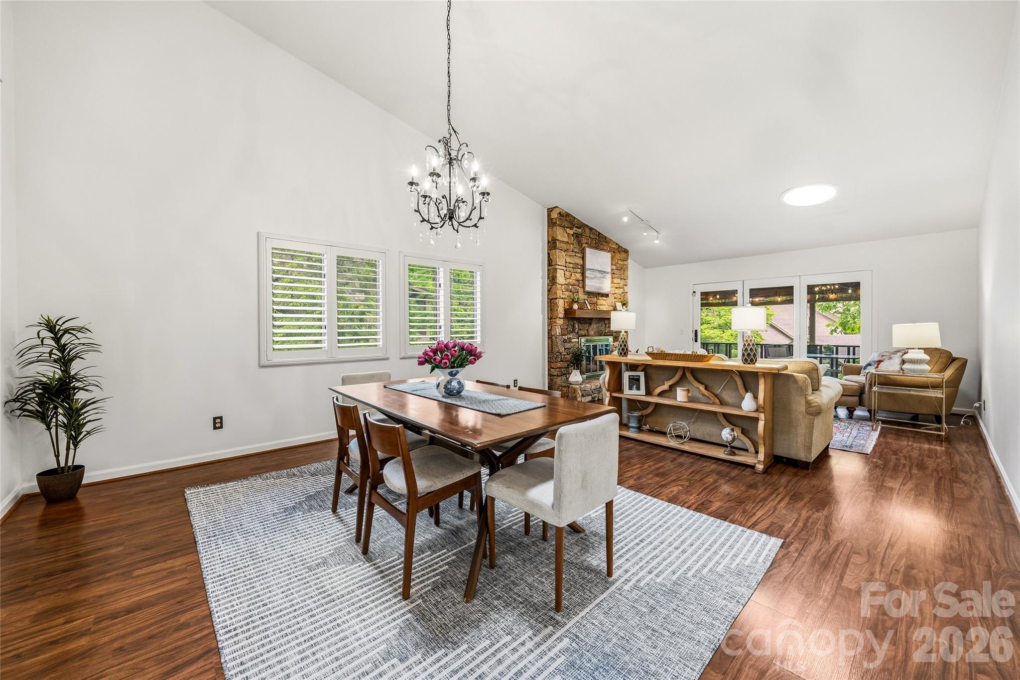 205 N Scarlet Oak Lane — Hendersonville