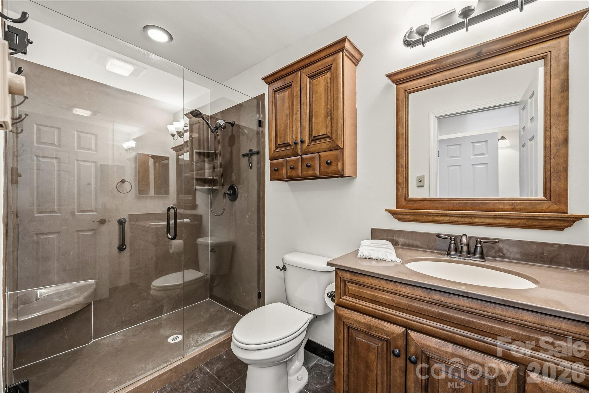 205 N Scarlet Oak Lane — Hendersonville