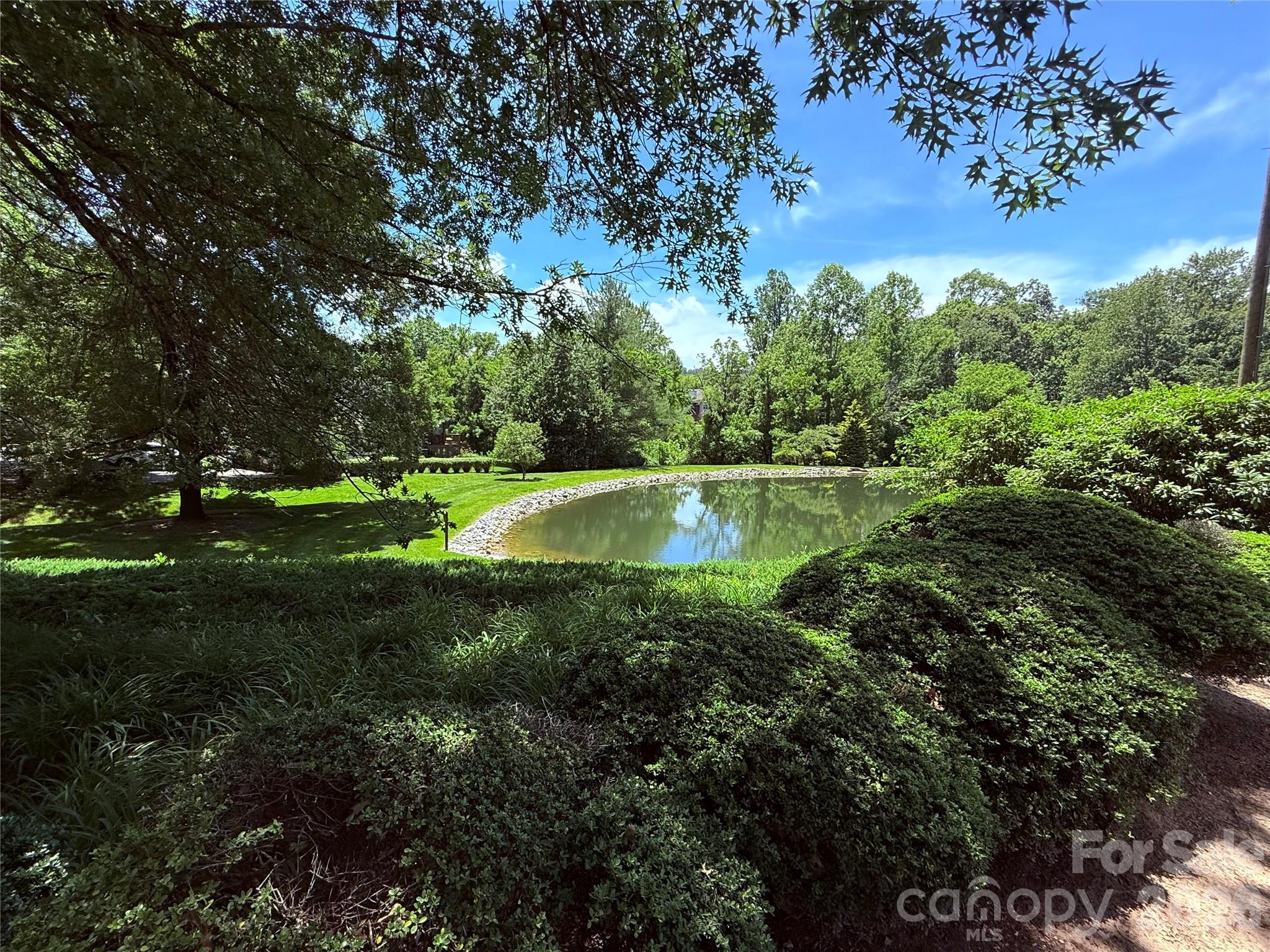 205 N Scarlet Oak Lane — Hendersonville