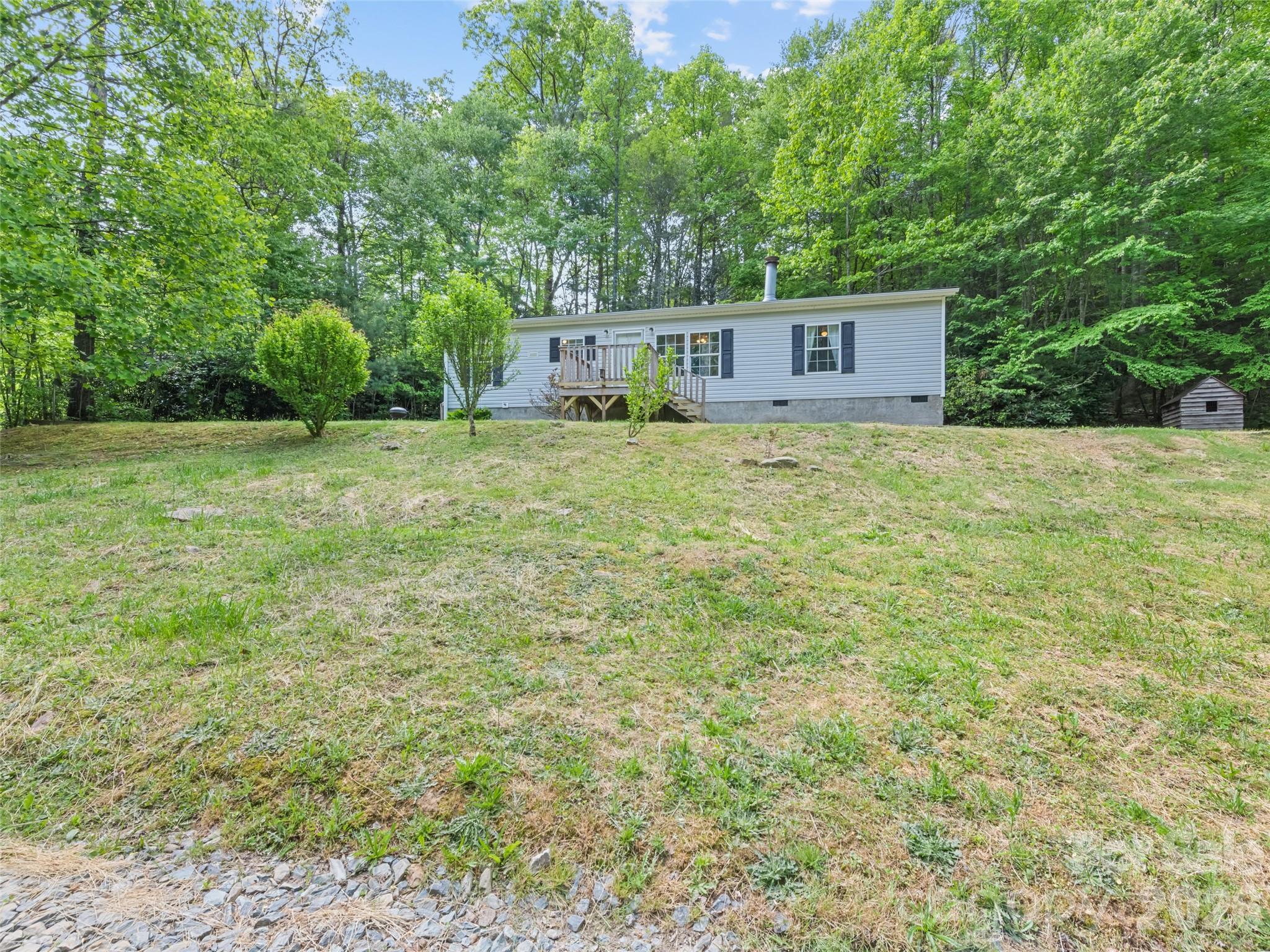 122 Mastiff Hollow Drive — Waynesville