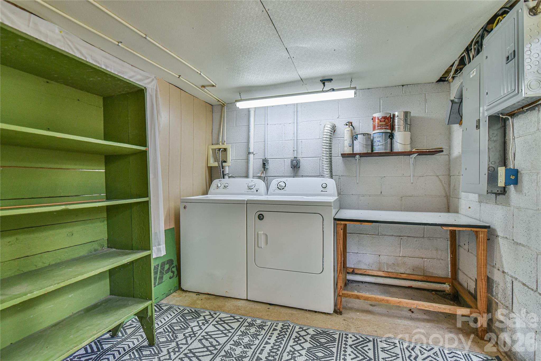 101 E Skyland Circle — Asheville