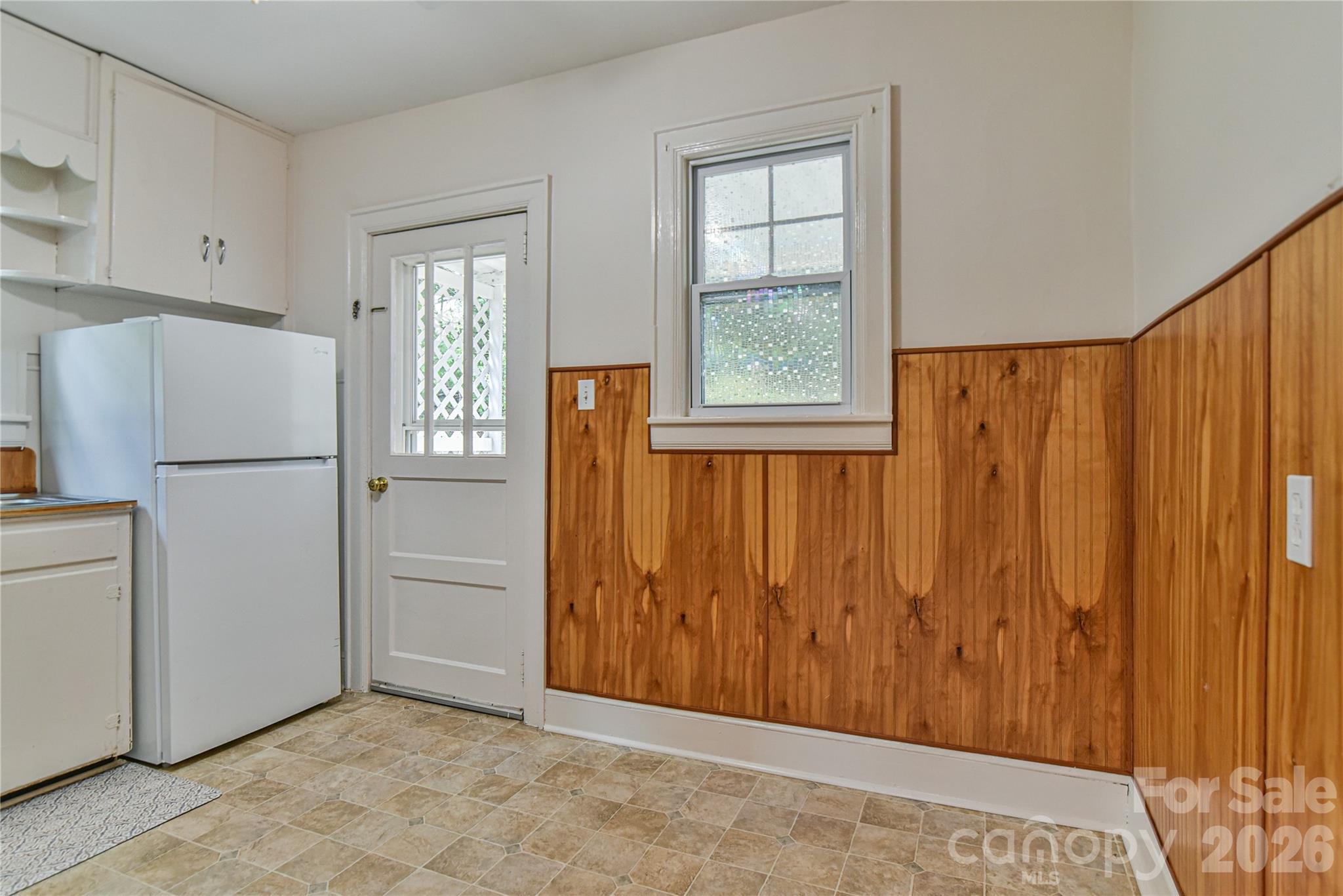 101 E Skyland Circle — Asheville