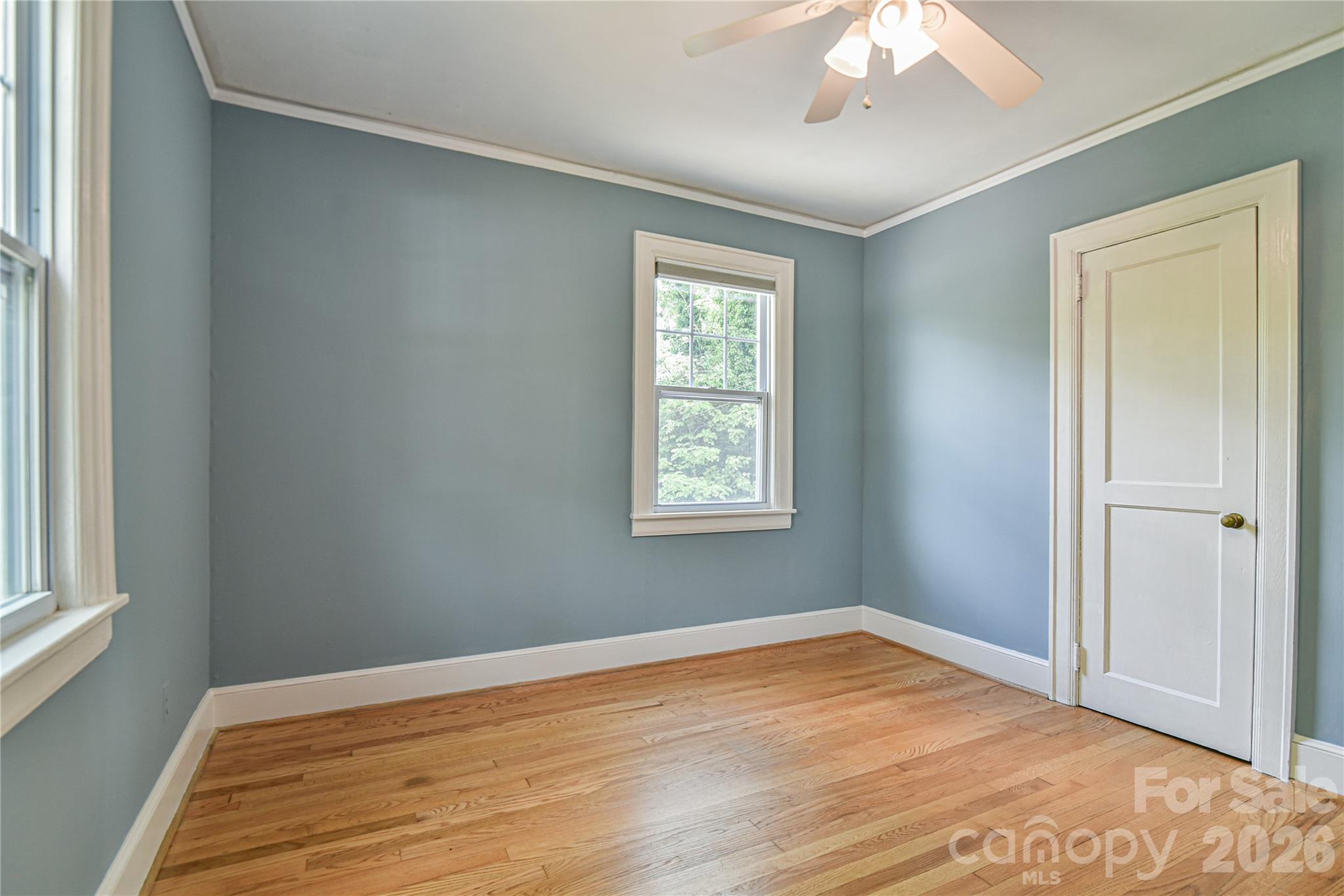 101 E Skyland Circle — Asheville