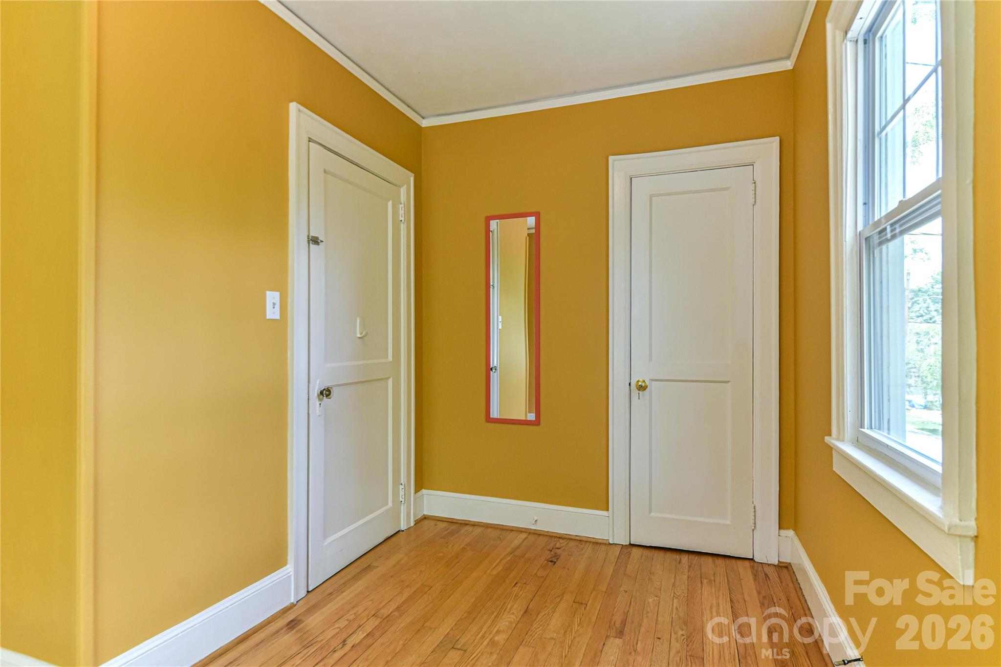 101 E Skyland Circle — Asheville