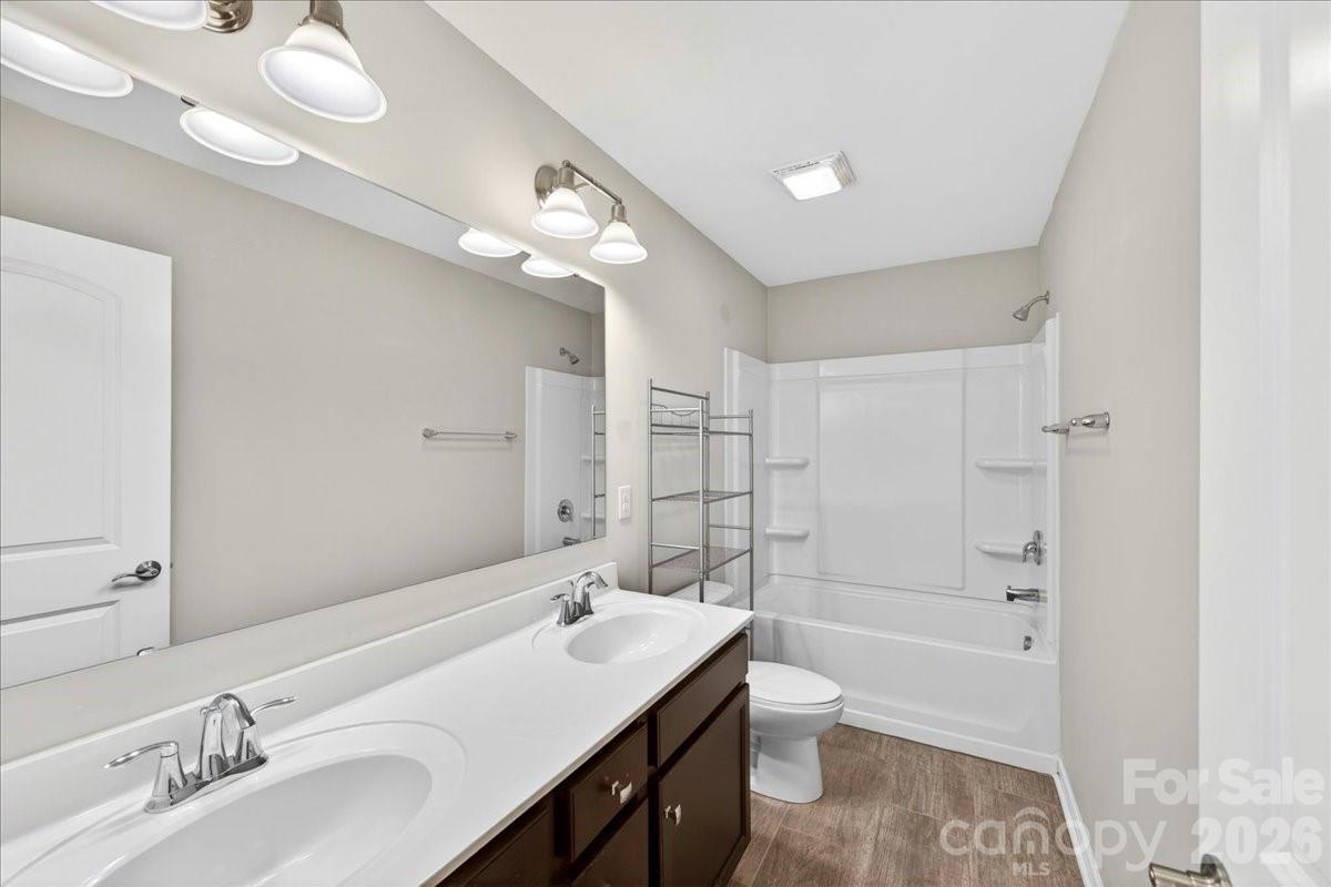2053 Pine Siskin Court — Fort Mill