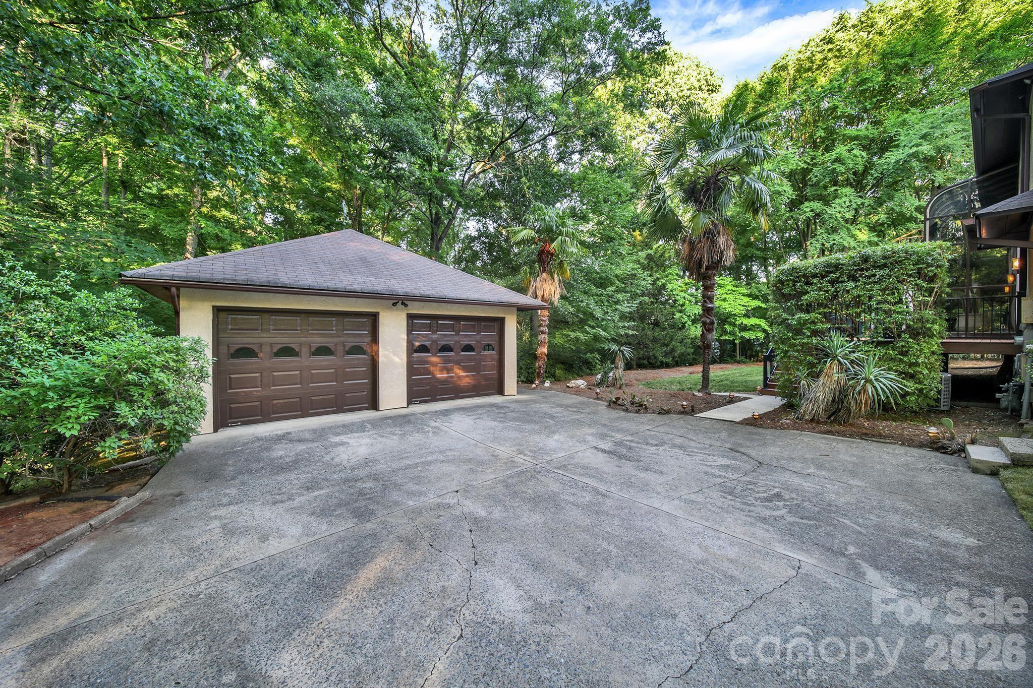 6512 Carmel Hills Drive — Charlotte