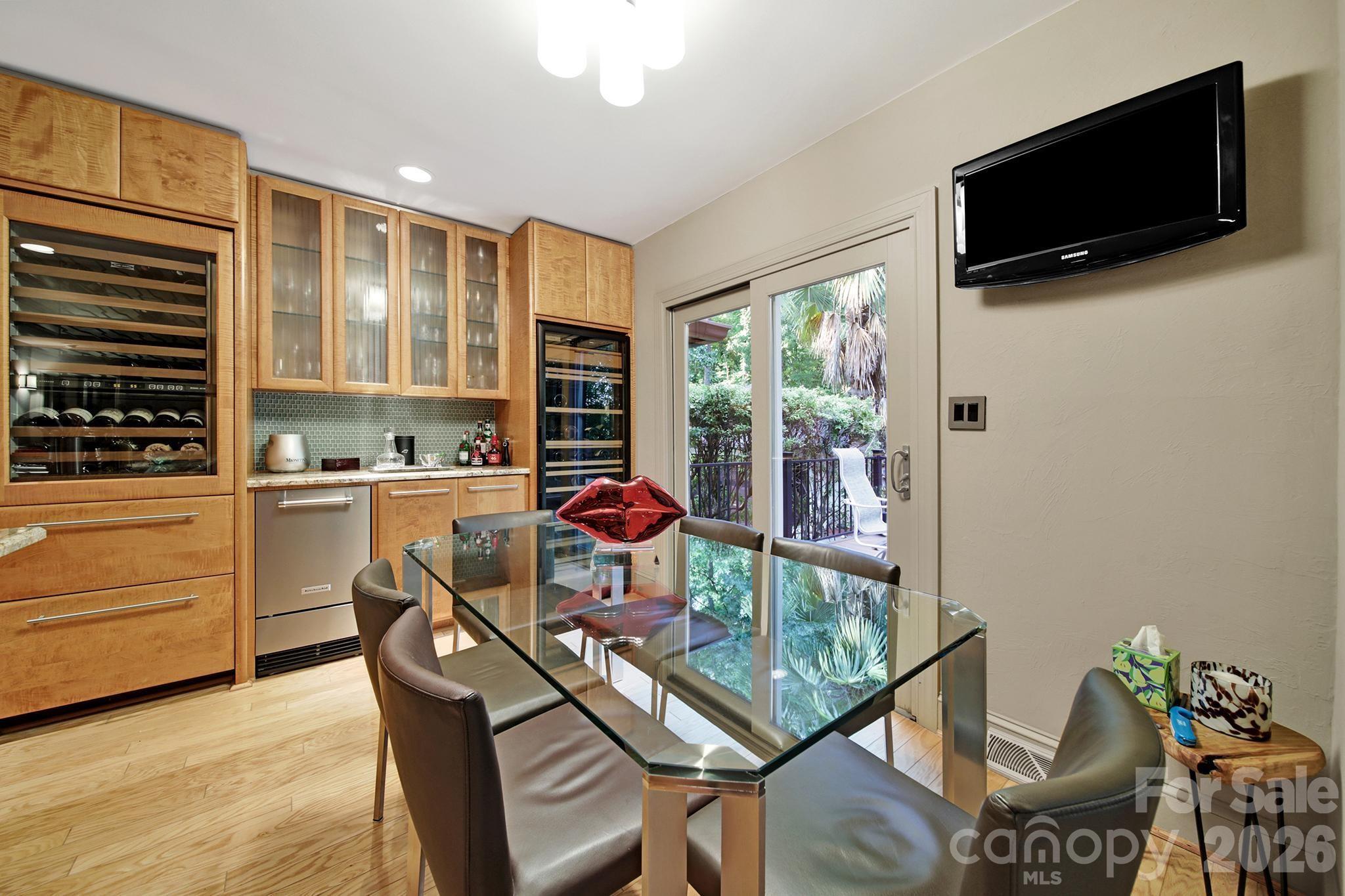 6512 Carmel Hills Drive — Charlotte